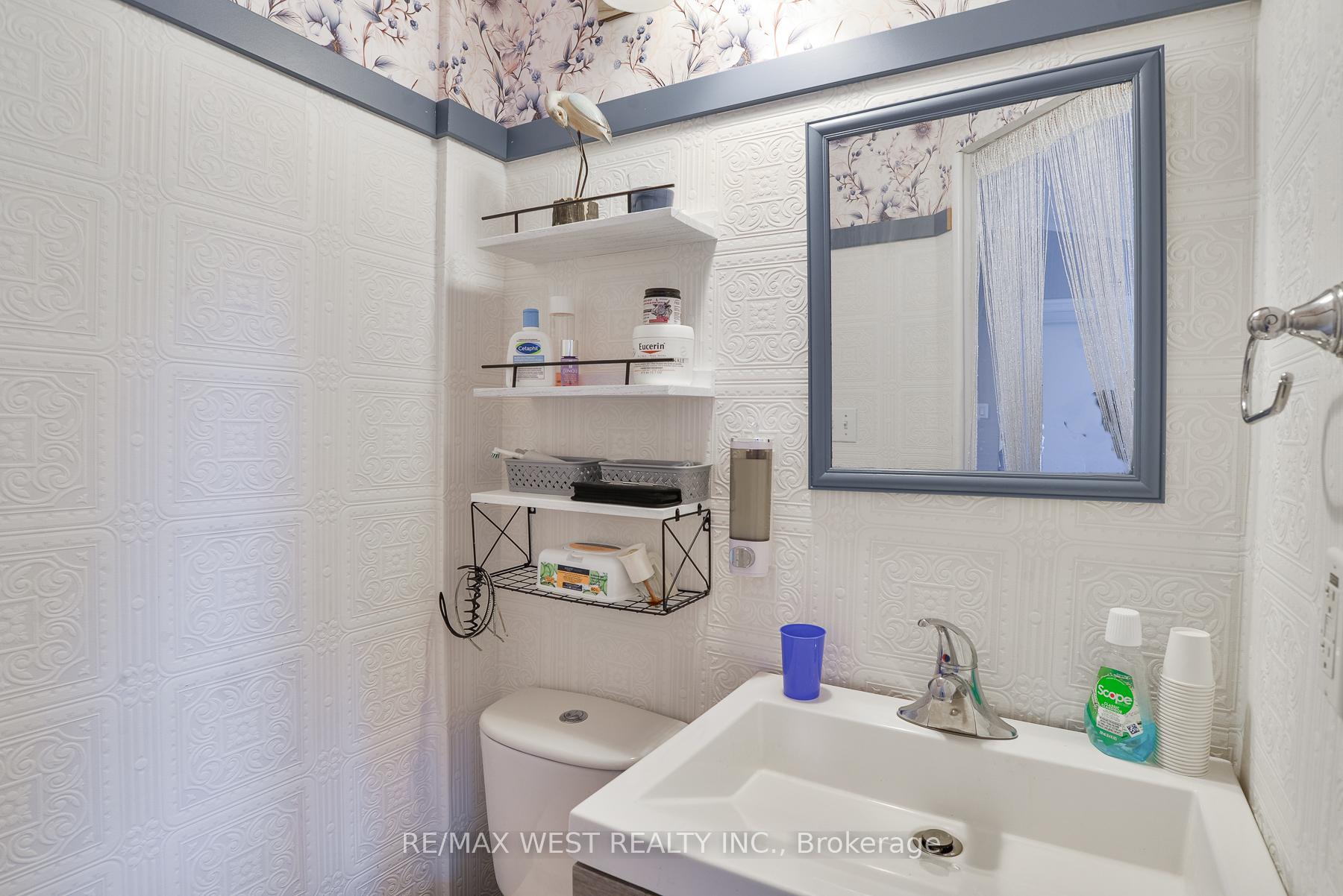 Photo 5 of Unit 100, 1007 Racoon Road, Gravenhurst, Morrison — HOMEH