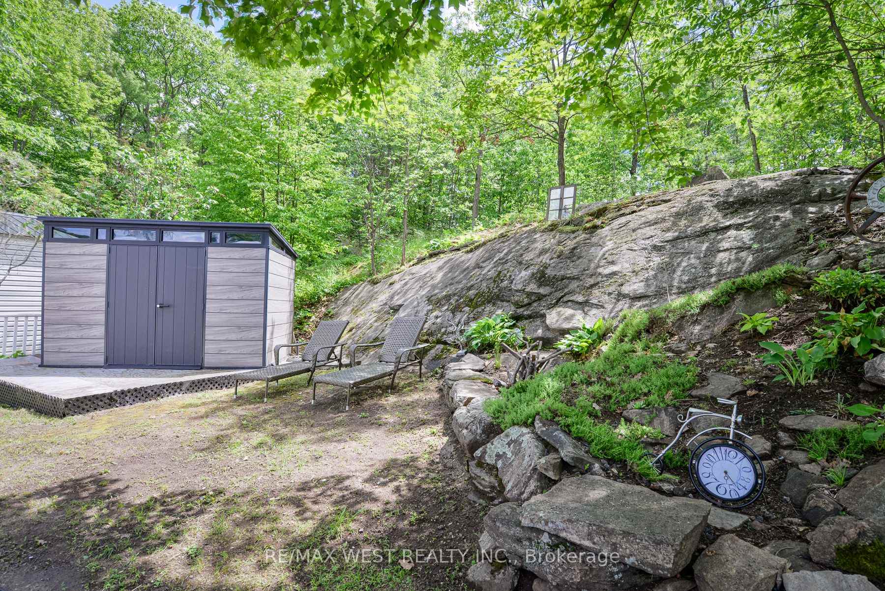 Photo 11 of Unit 100, 1007 Racoon Road, Gravenhurst, Morrison — HOMEH