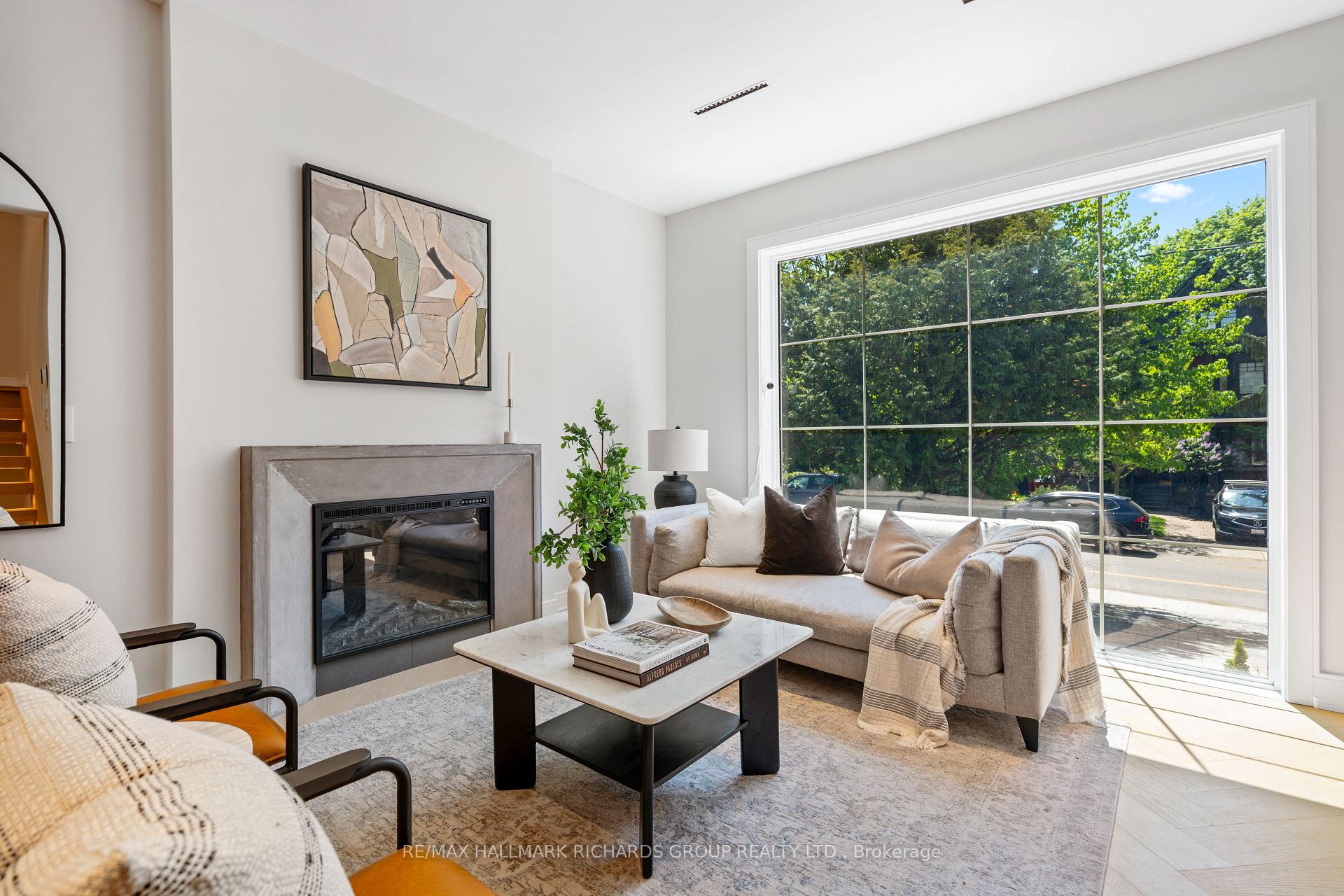 Photo 3 of 98 Dixon Avenue, Toronto, The Beaches — HOMEH