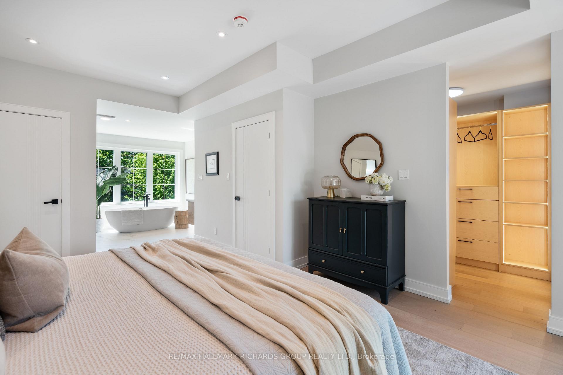 Photo 19 of 98 Dixon Avenue, Toronto, The Beaches — HOMEH