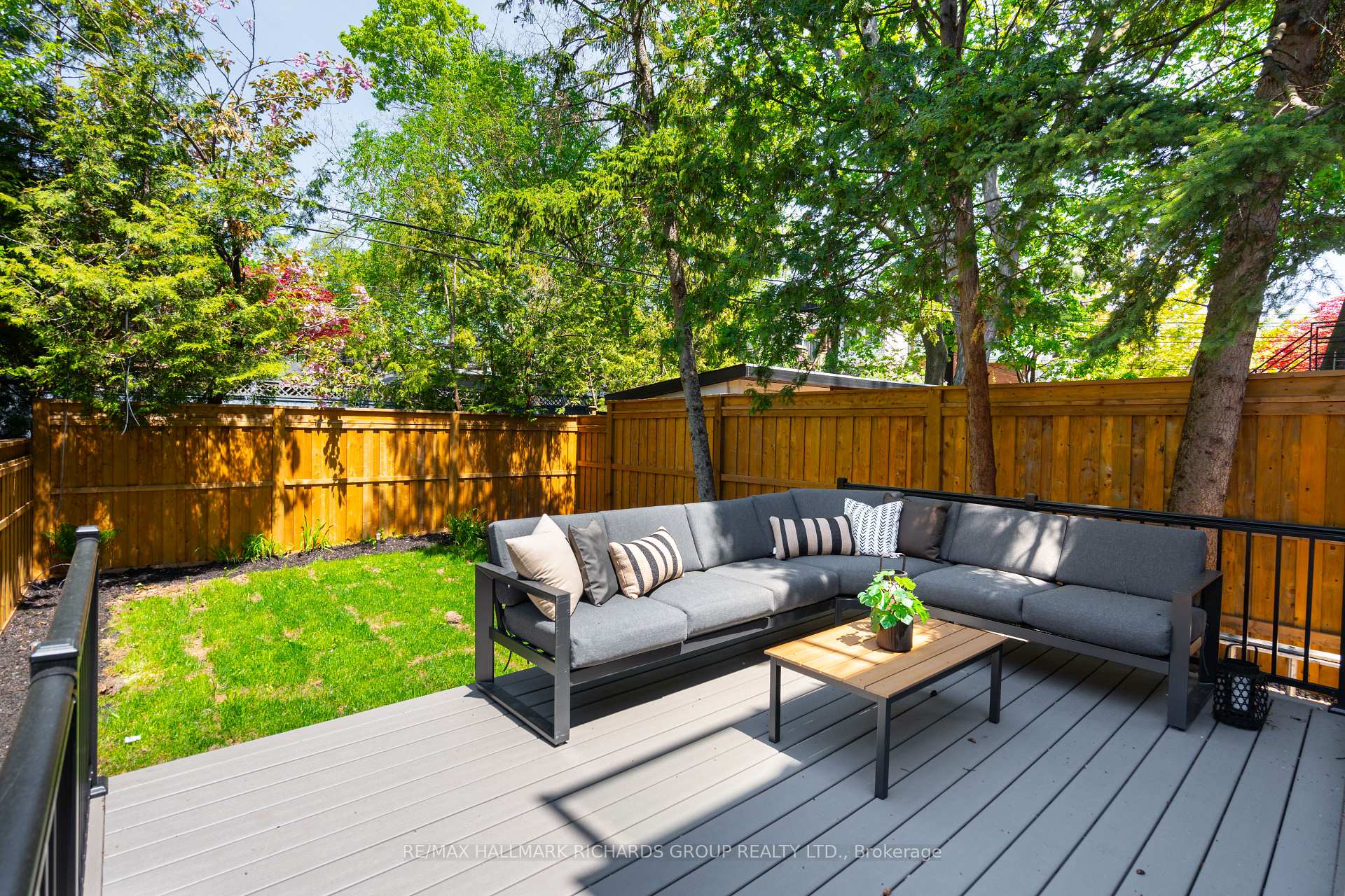 Photo 29 of 98 Dixon Avenue, Toronto, The Beaches — HOMEH