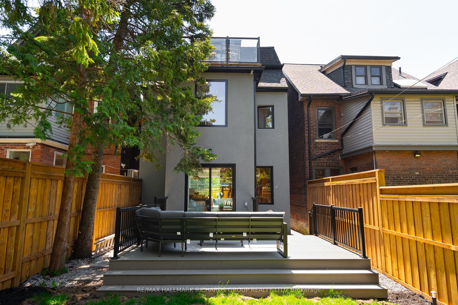 Photo 31 of 98 Dixon Avenue, Toronto, The Beaches — HOMEH