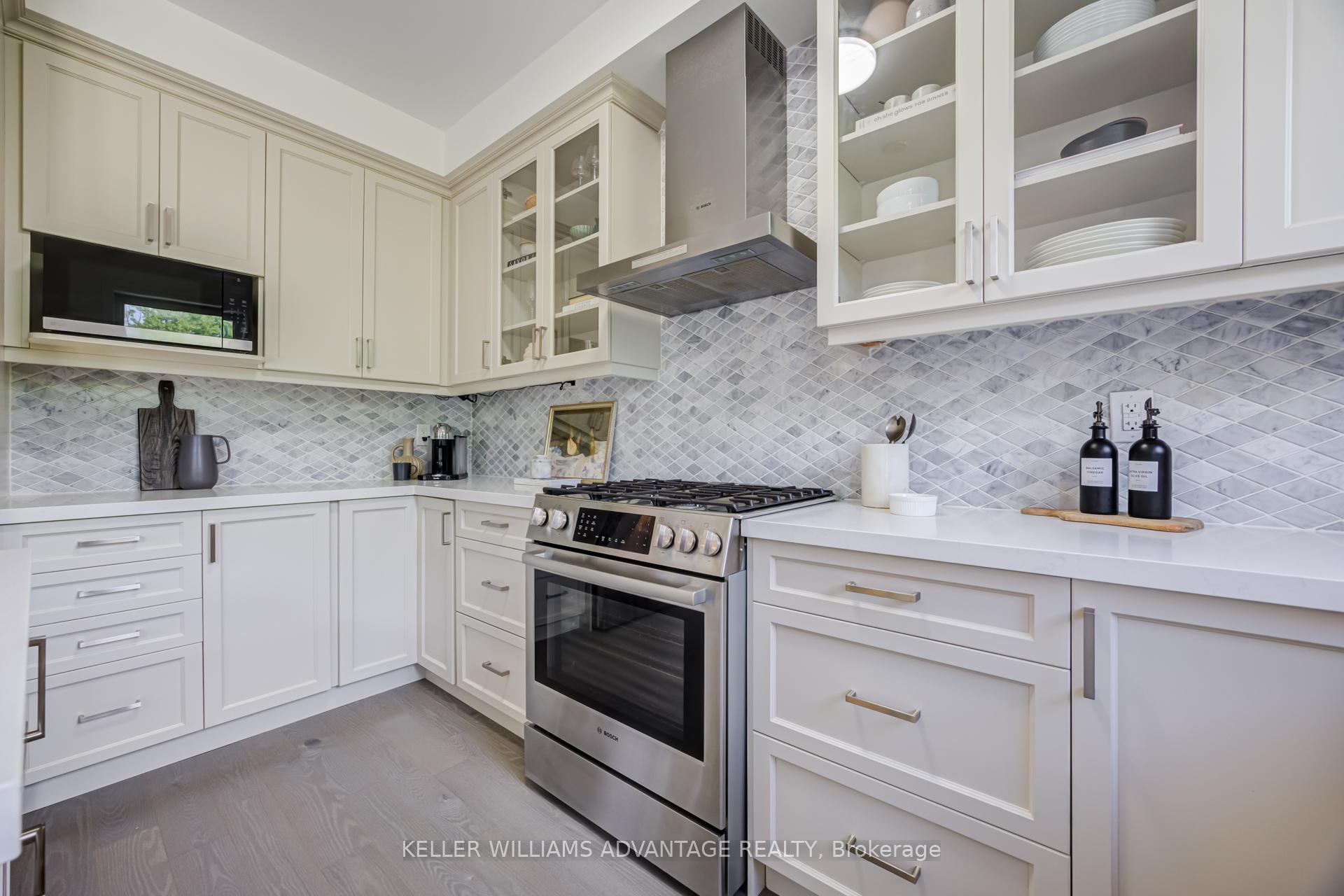 Photo 7 of 46 Sutcliffe Drive, Whitby, Rolling Acres — HOMEH