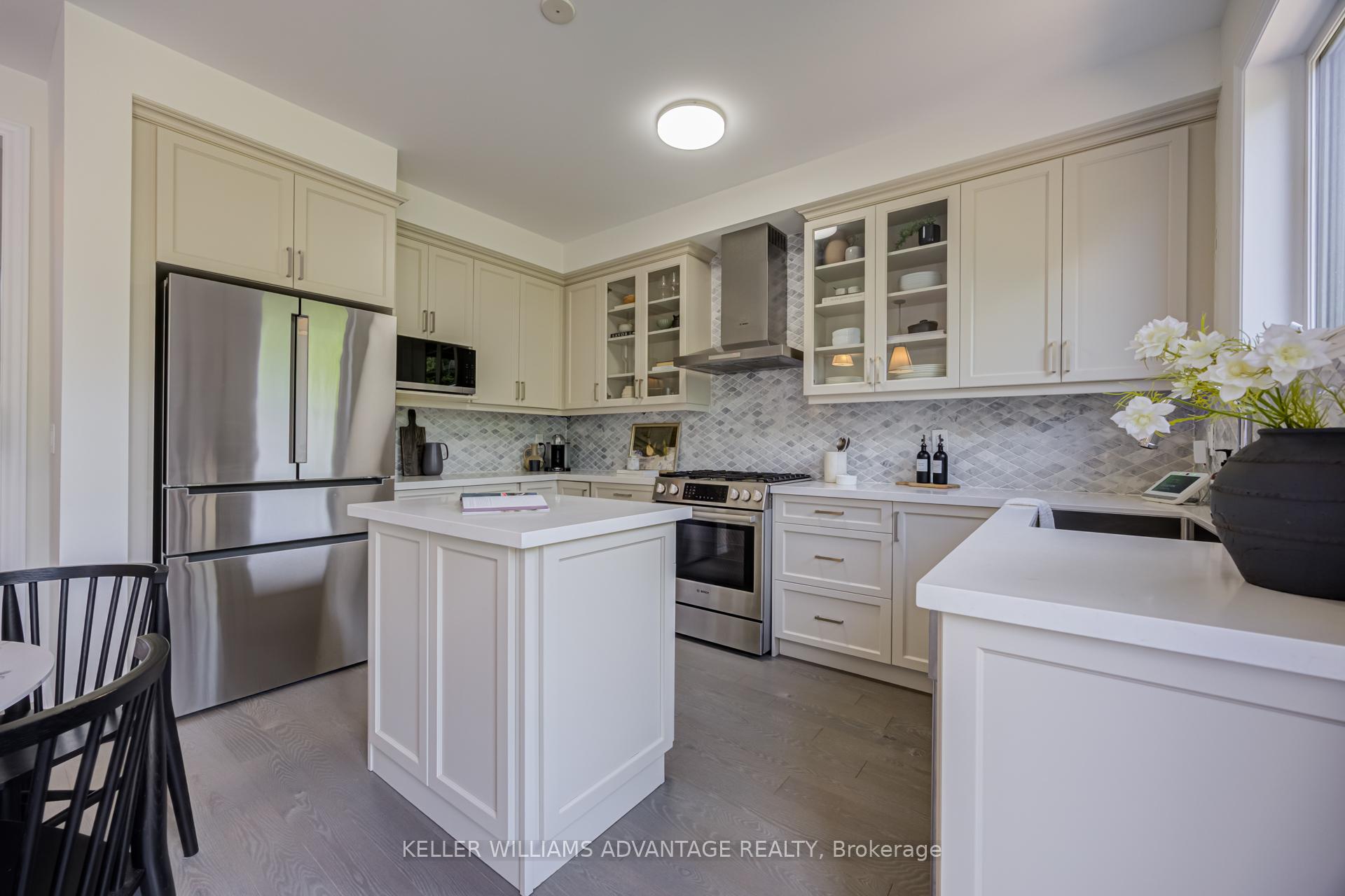Photo 8 of 46 Sutcliffe Drive, Whitby, Rolling Acres — HOMEH