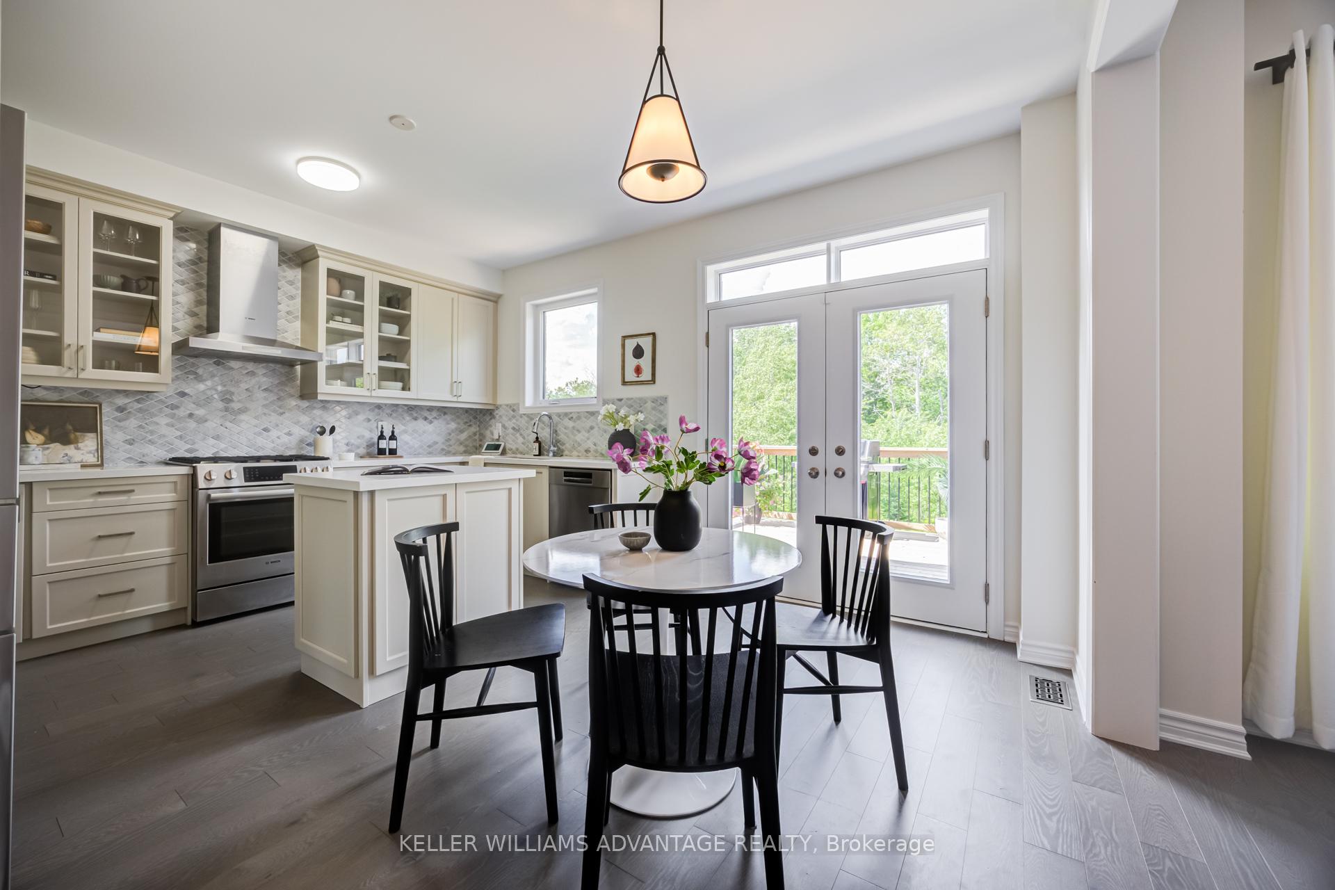 Photo 11 of 46 Sutcliffe Drive, Whitby, Rolling Acres — HOMEH