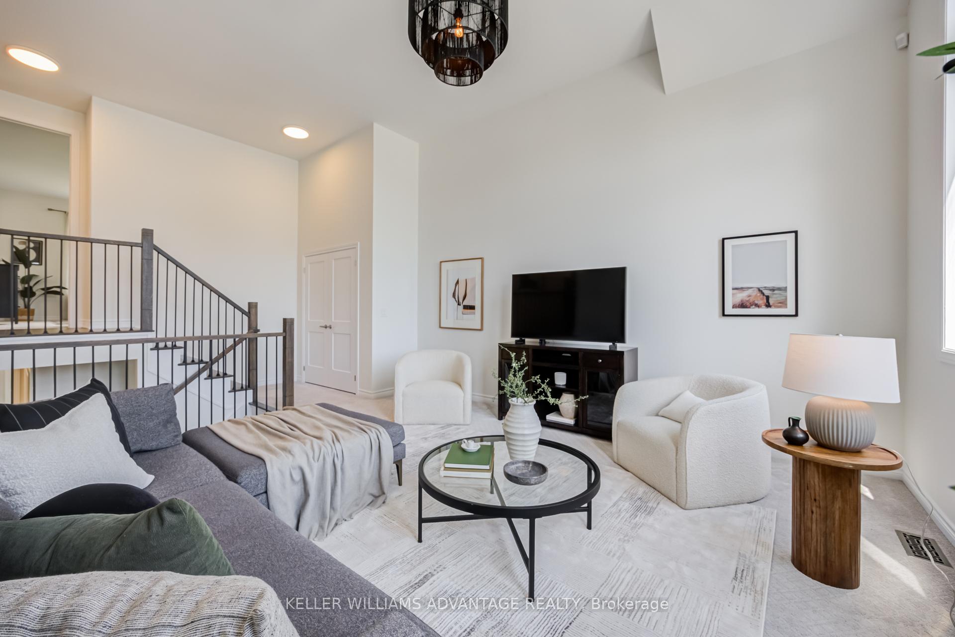Photo 16 of 46 Sutcliffe Drive, Whitby, Rolling Acres — HOMEH