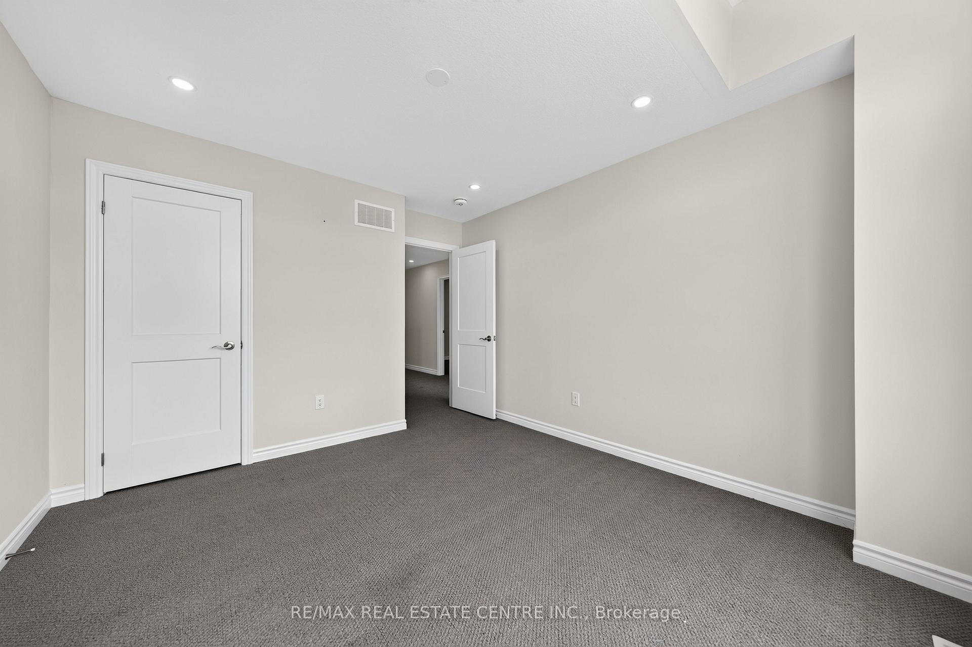 Photo 26 of 14 Heming Street, Brant, Paris — HOMEH