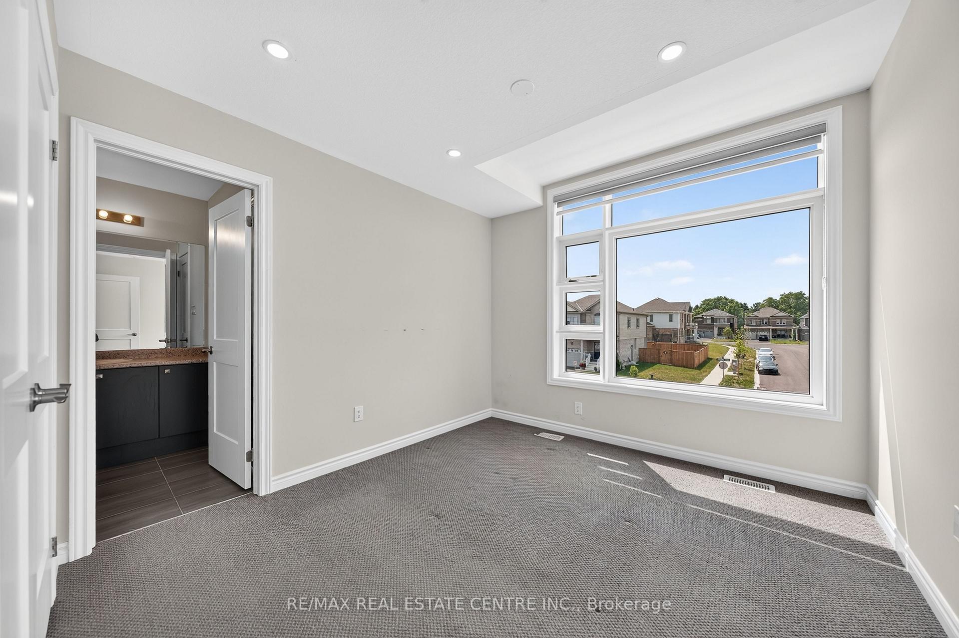 Photo 27 of 14 Heming Street, Brant, Paris — HOMEH