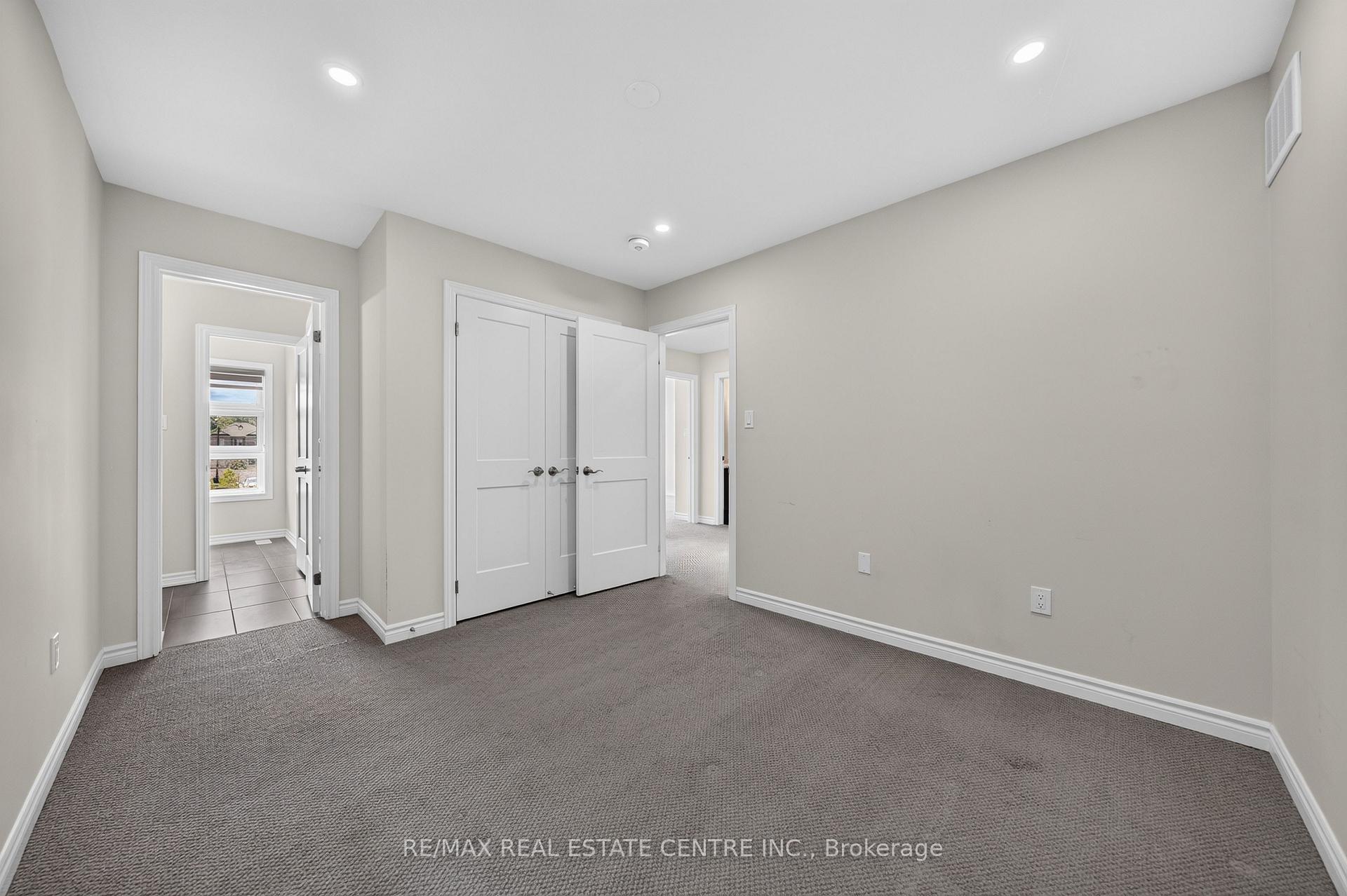 Photo 30 of 14 Heming Street, Brant, Paris — HOMEH