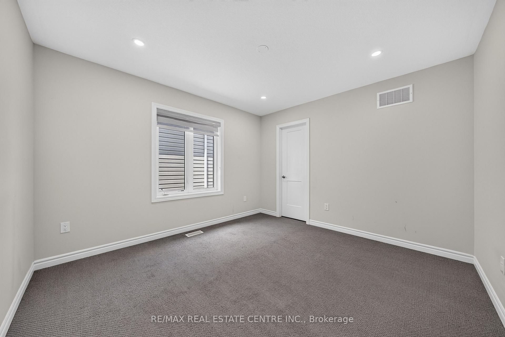 Photo 33 of 14 Heming Street, Brant, Paris — HOMEH