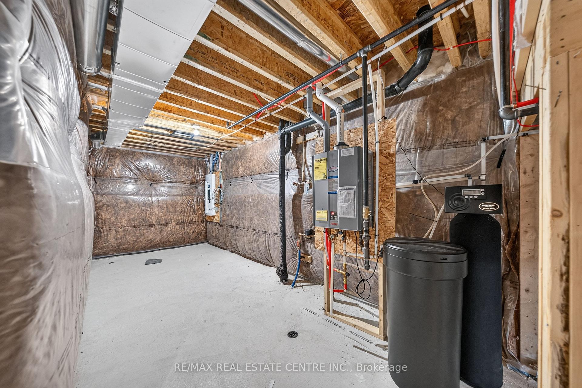Photo 39 of 14 Heming Street, Brant, Paris — HOMEH