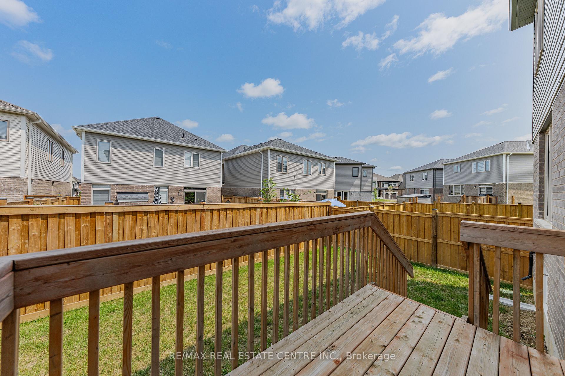 Photo 41 of 14 Heming Street, Brant, Paris — HOMEH