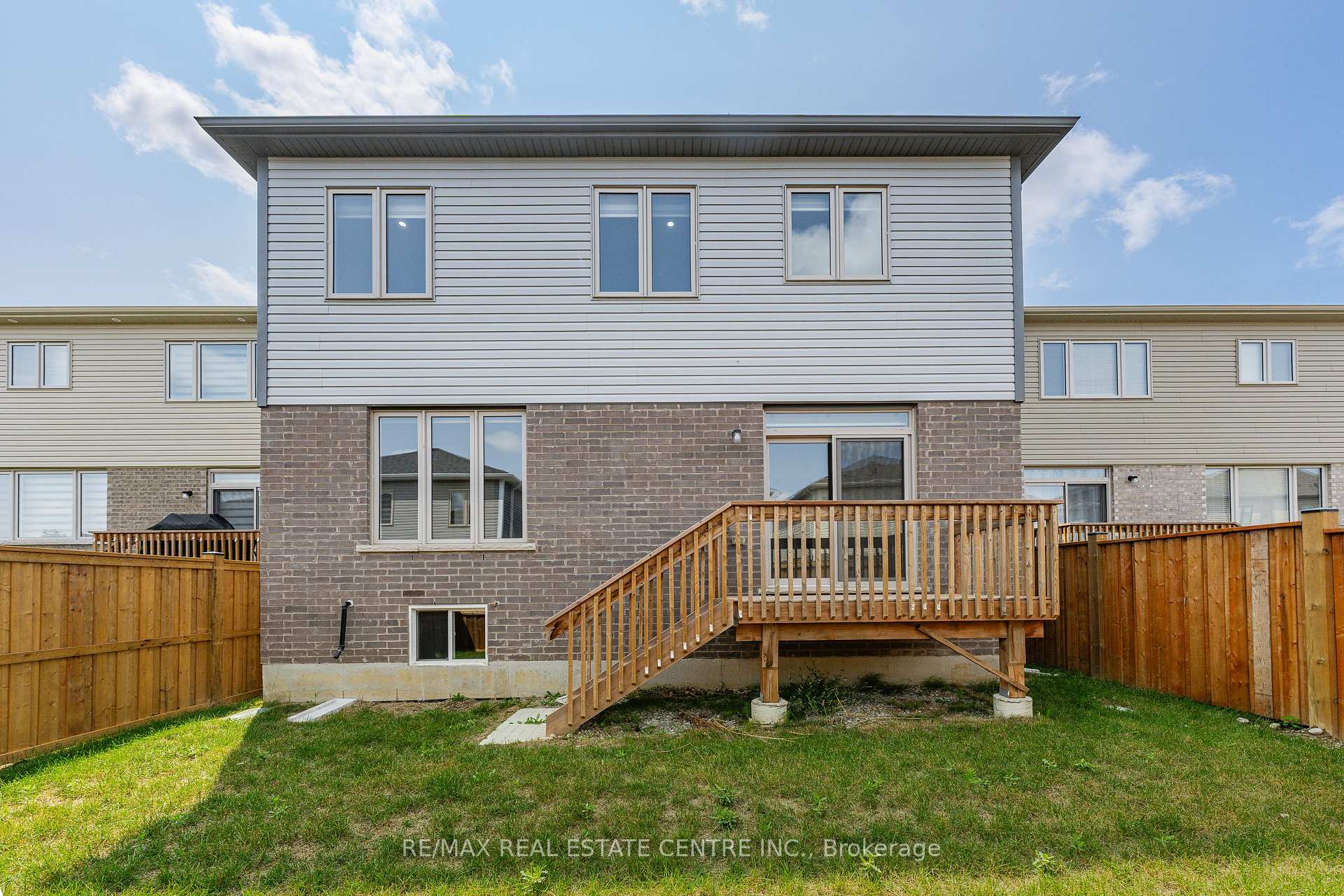 Photo 42 of 14 Heming Street, Brant, Paris — HOMEH