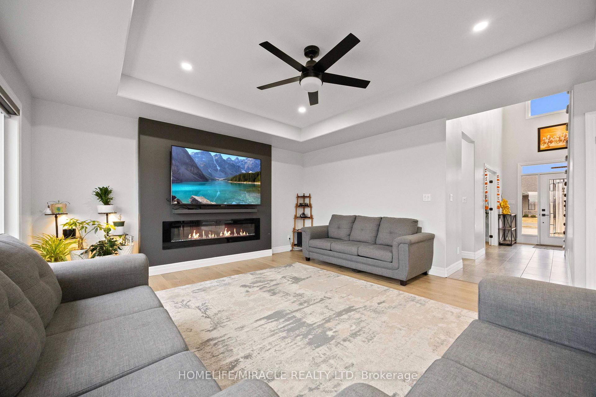 Photo 12 of 61 Raycroft Drive, Belleville, Thurlow Ward — HOMEH