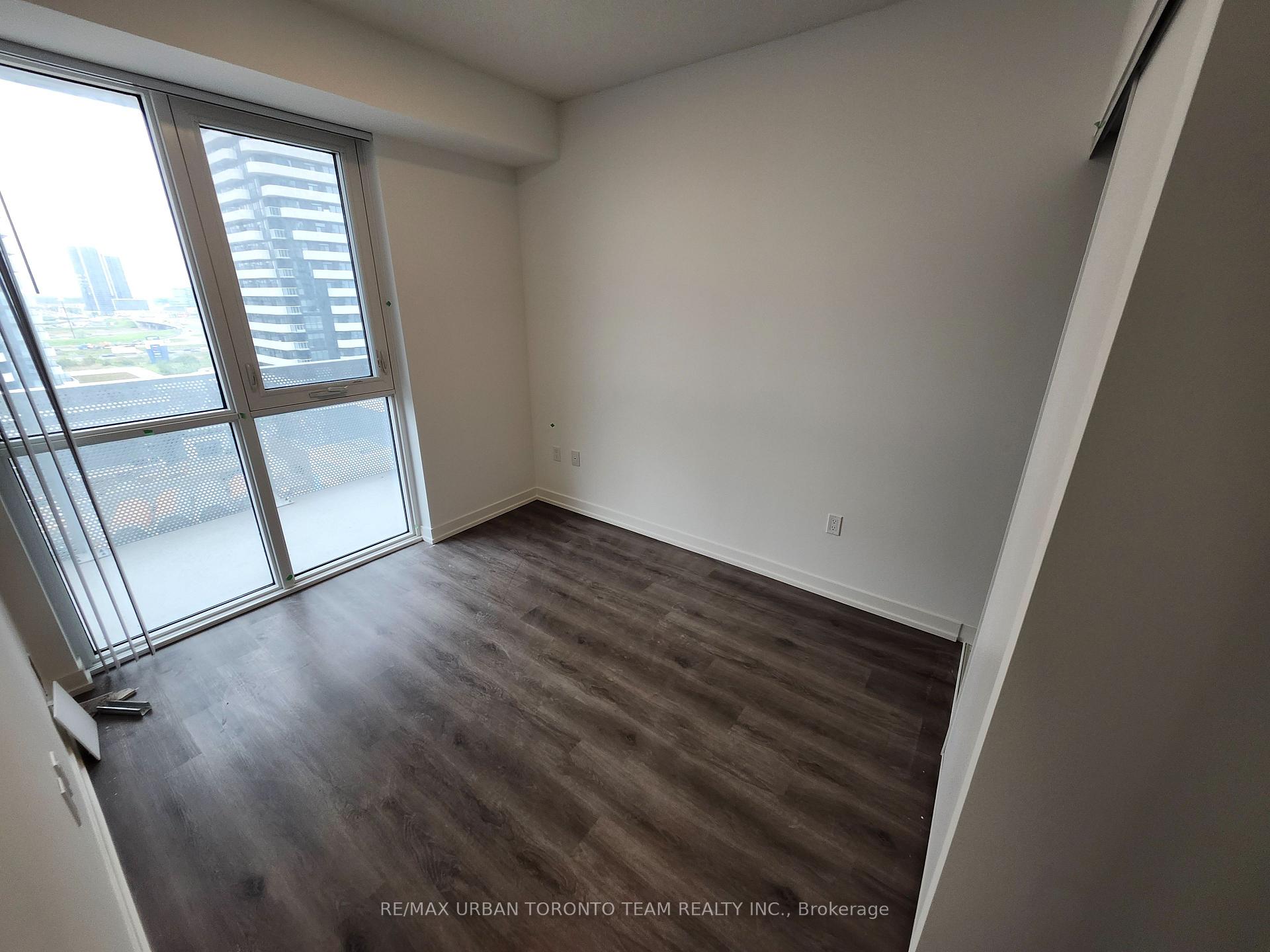 Photo 14 of Unit 1202, 28 Interchange Way, Vaughan, Vaughan Corporate Centre — HOMEH