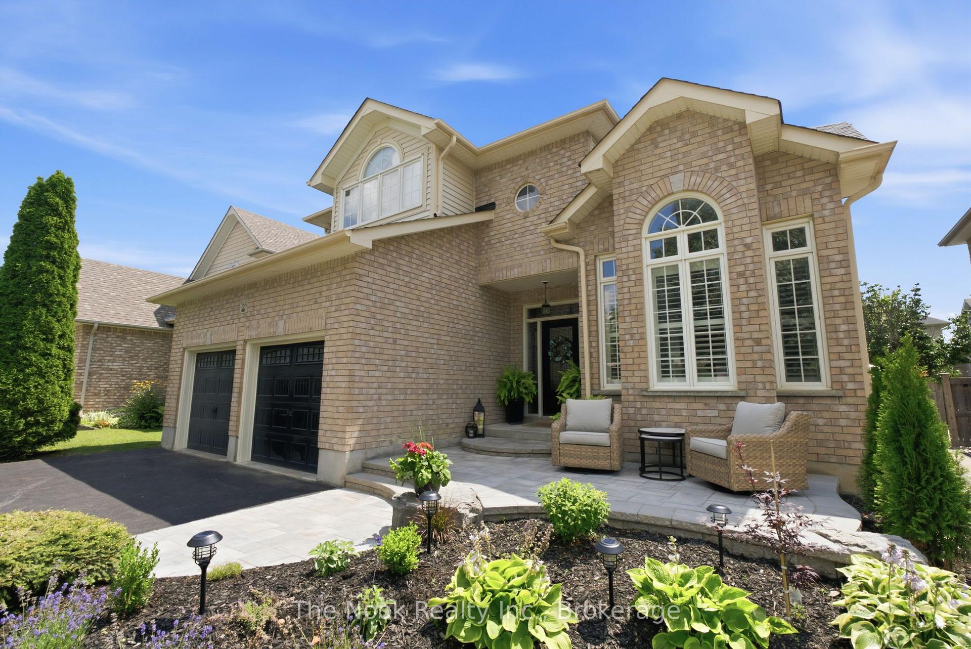 Photo 2 of 366 Travail Avenue, Oshawa, Kedron — HOMEH