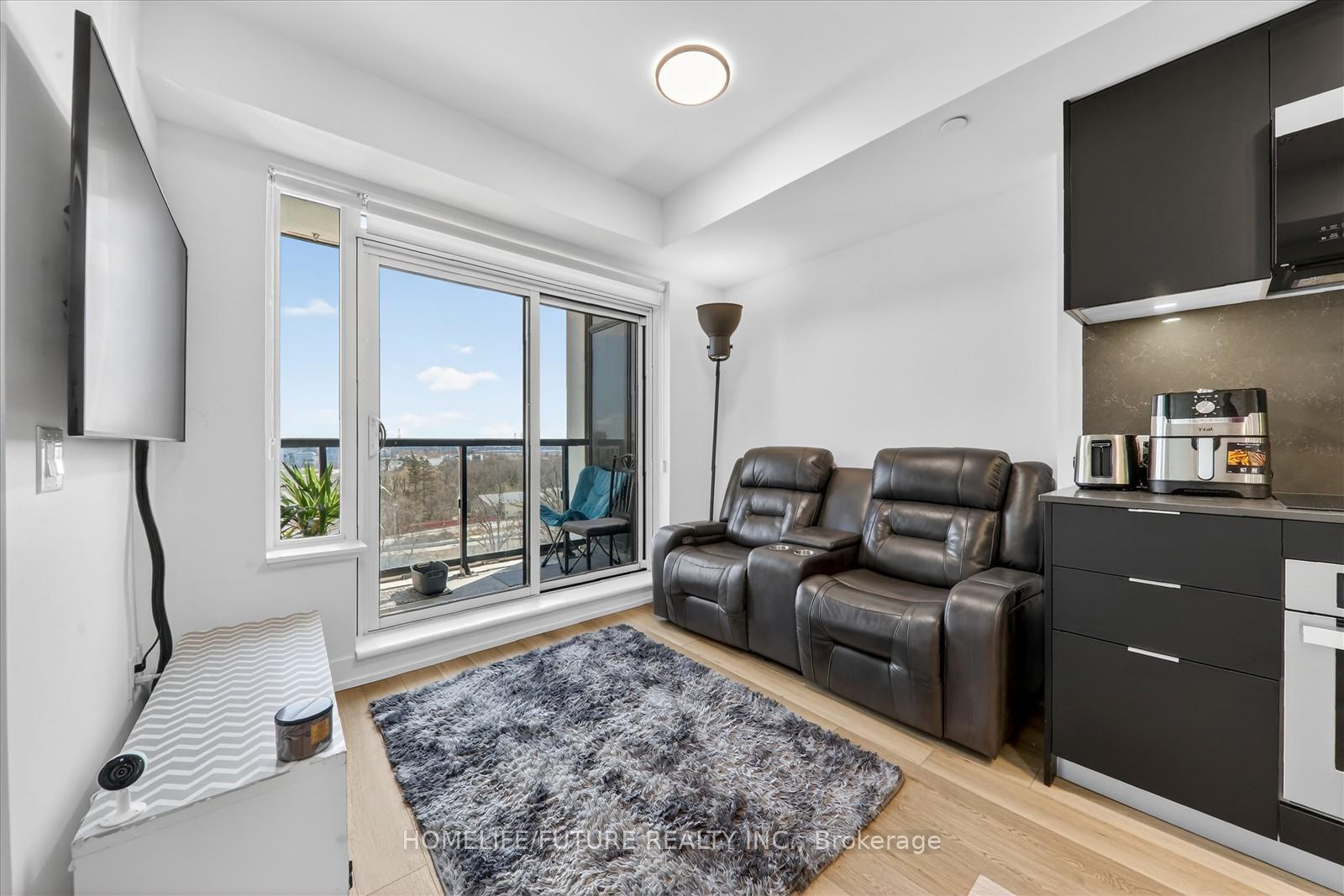 Photo 10 of Unit 1017, 8 Cedarland Drive, Markham, Unionville — HOMEH