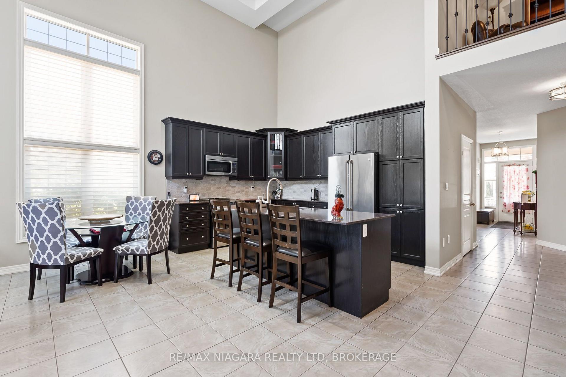 Photo 11 of 4385 Cinnamon Grove, Niagara Falls, Lyons Creek — HOMEH