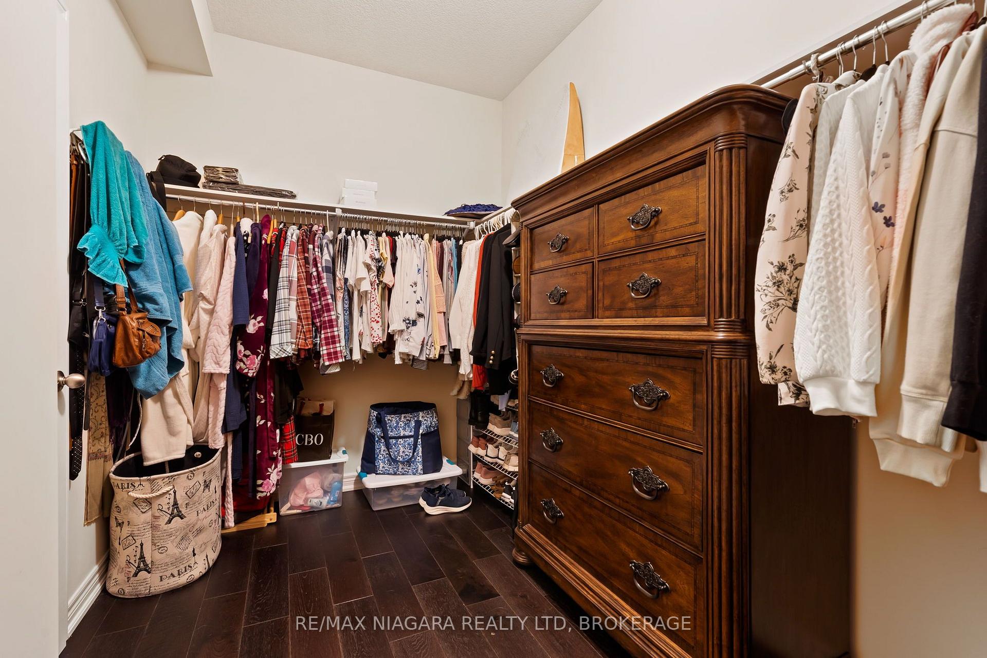 Photo 19 of 4385 Cinnamon Grove, Niagara Falls, Lyons Creek — HOMEH