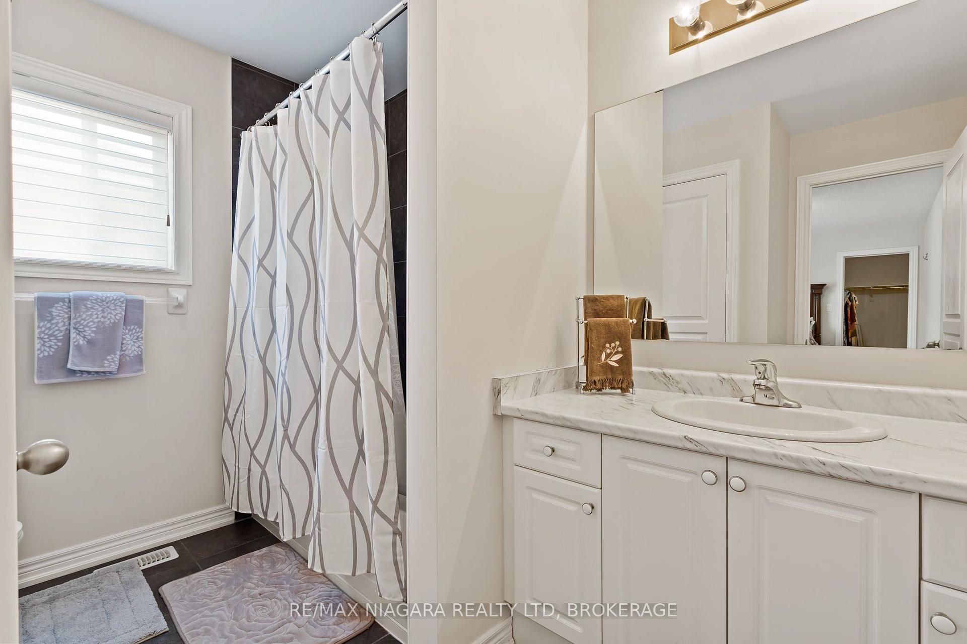 Photo 31 of 4385 Cinnamon Grove, Niagara Falls, Lyons Creek — HOMEH