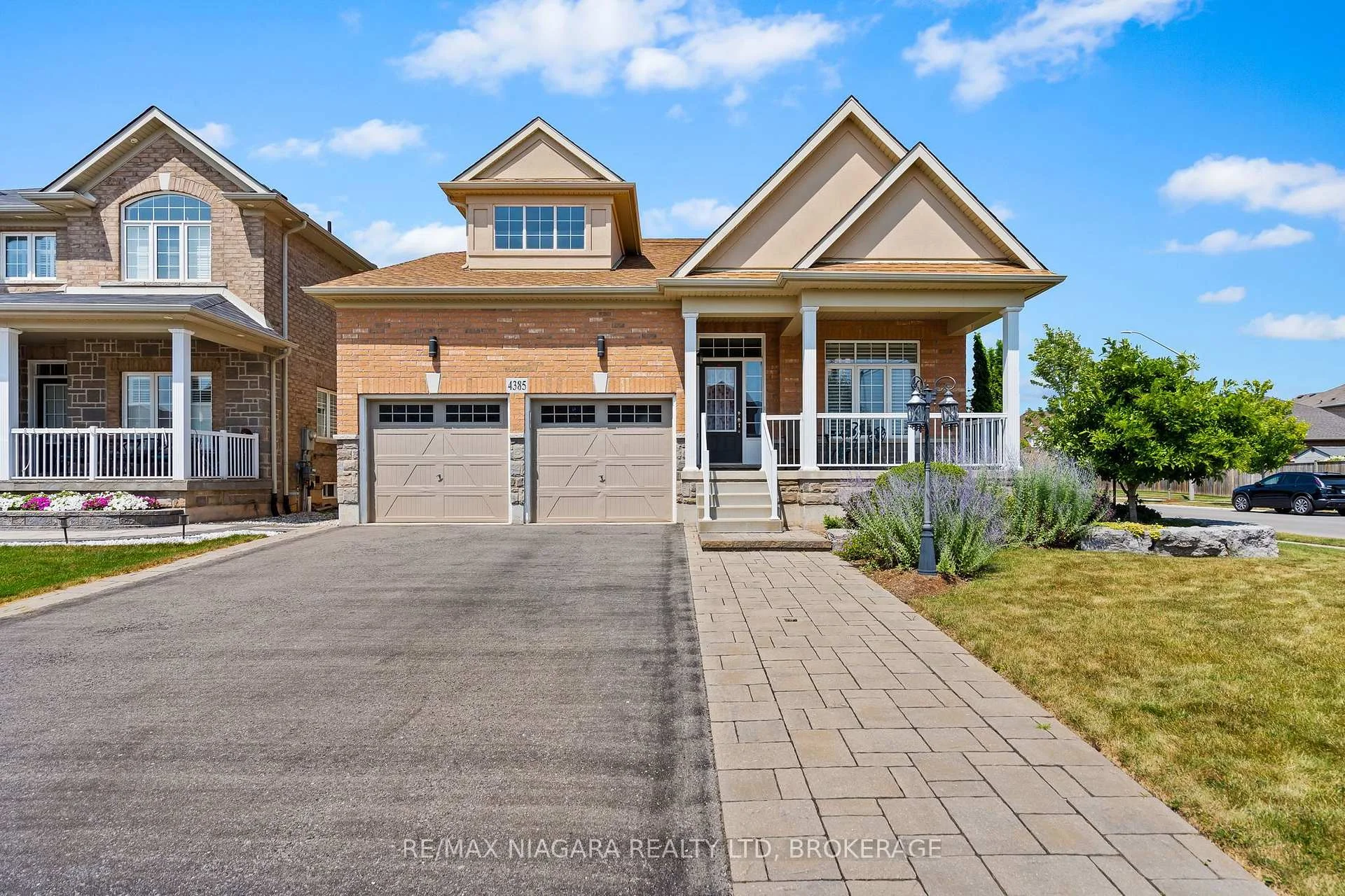 Photo 3 of 4385 Cinnamon Grove, Niagara Falls, Lyons Creek — HOMEH