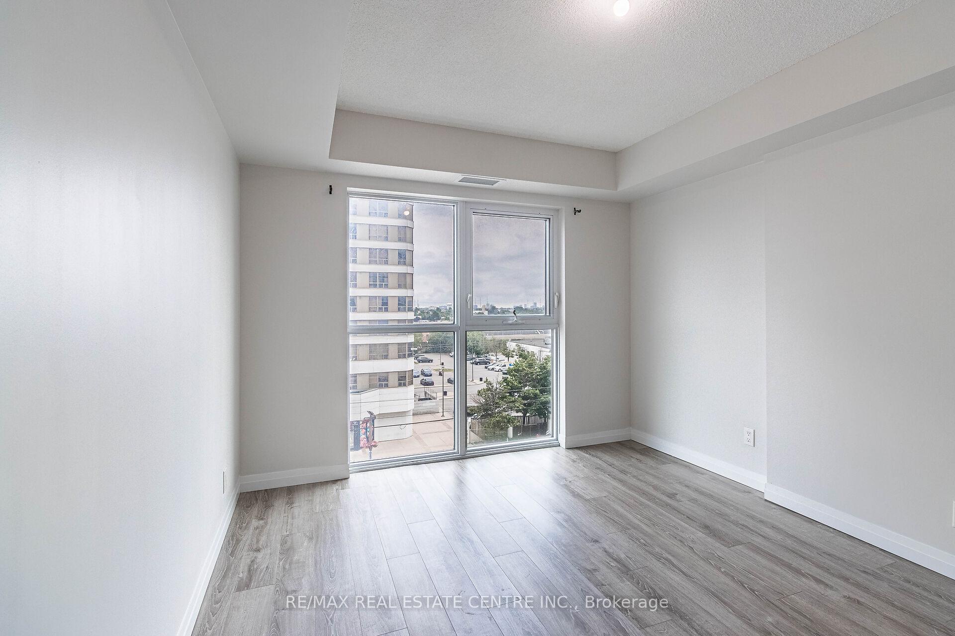 Photo 6 of Unit 608, 2152 Lawrence Avenue E, Scarborough, Wexford-Maryvale — HOMEH