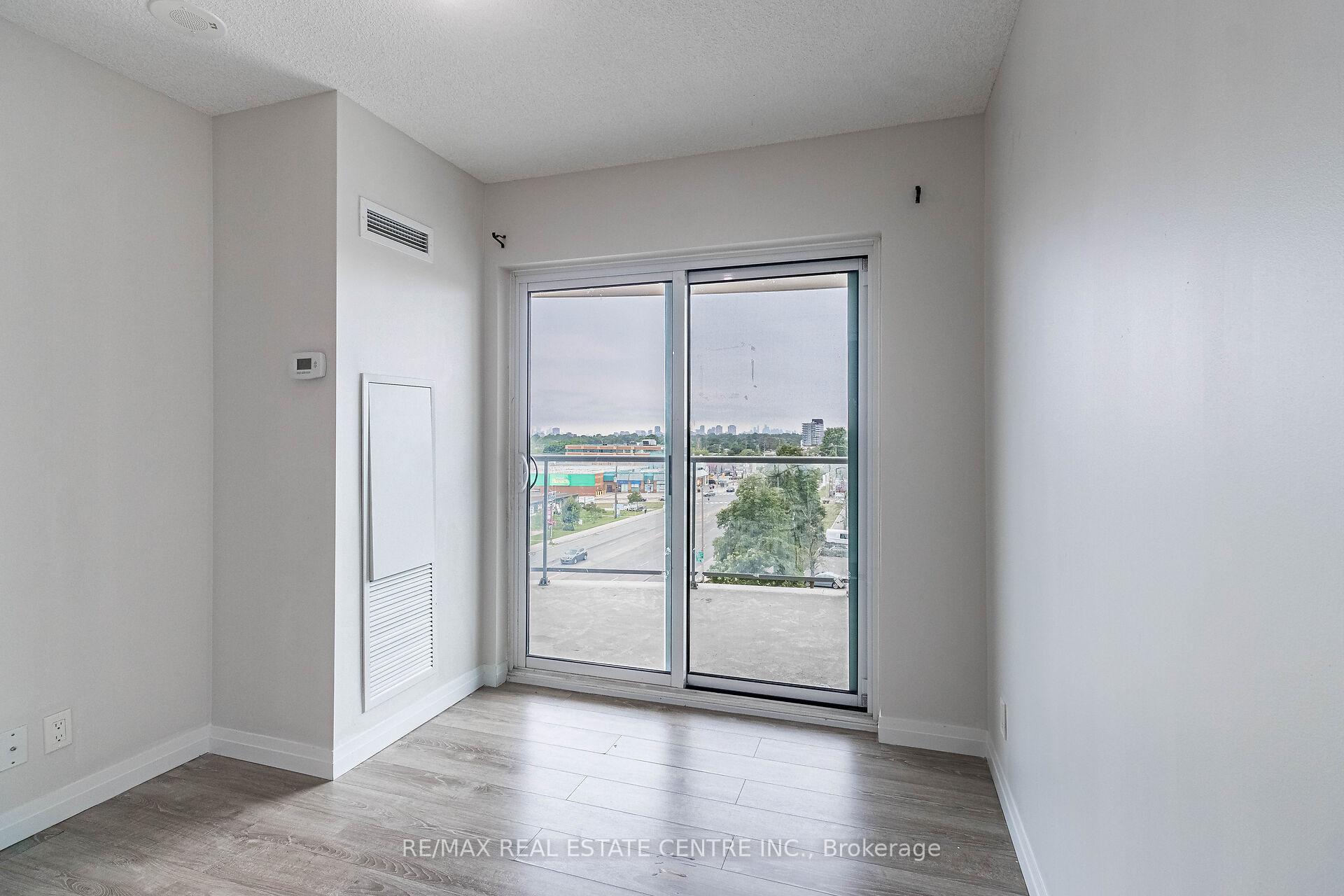 Photo 23 of Unit 608, 2152 Lawrence Avenue E, Scarborough, Wexford-Maryvale — HOMEH