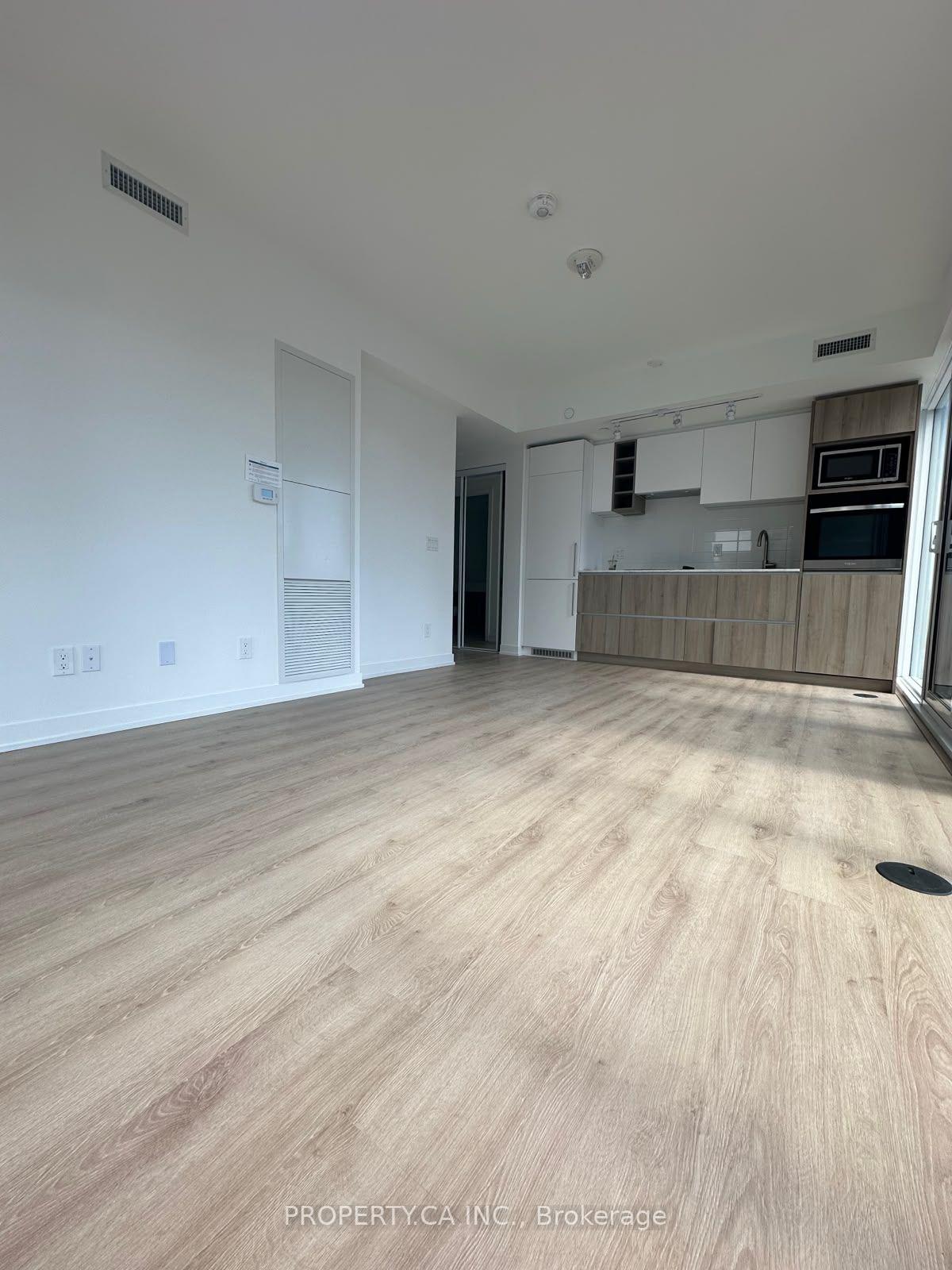 Photo 2 of Unit 702, 319 Jarvis Street, Toronto, Moss Park — HOMEH