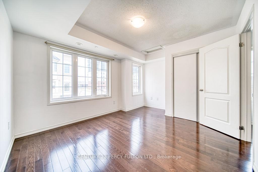 Photo 2 of Unit 125, 80 Sarita Path, Oshawa, Windfields — HOMEH