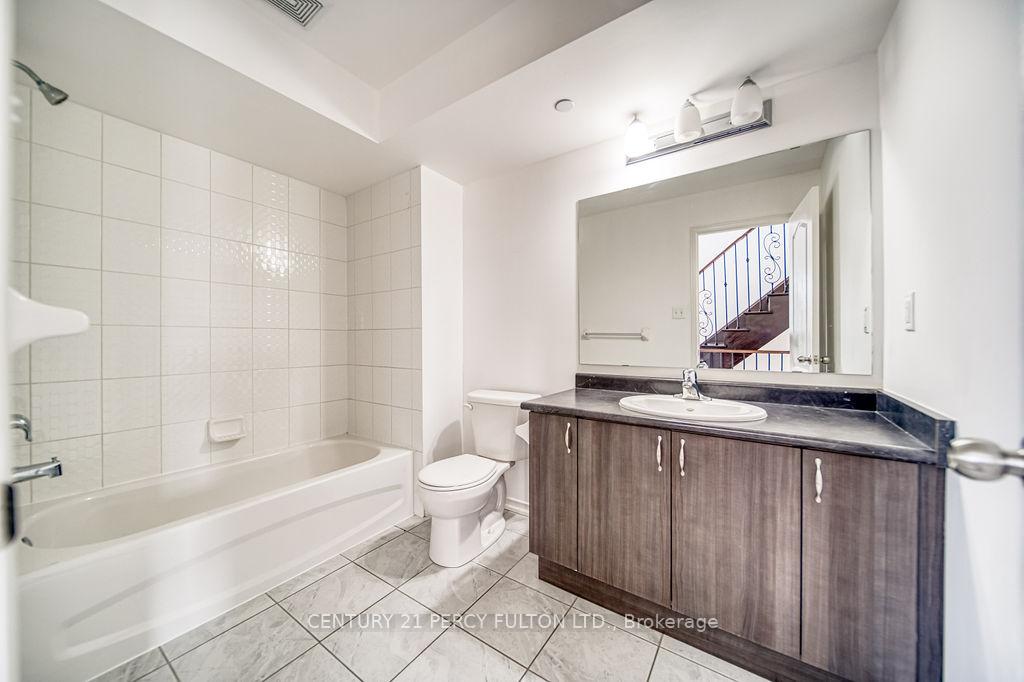Photo 6 of Unit 125, 80 Sarita Path, Oshawa, Windfields — HOMEH