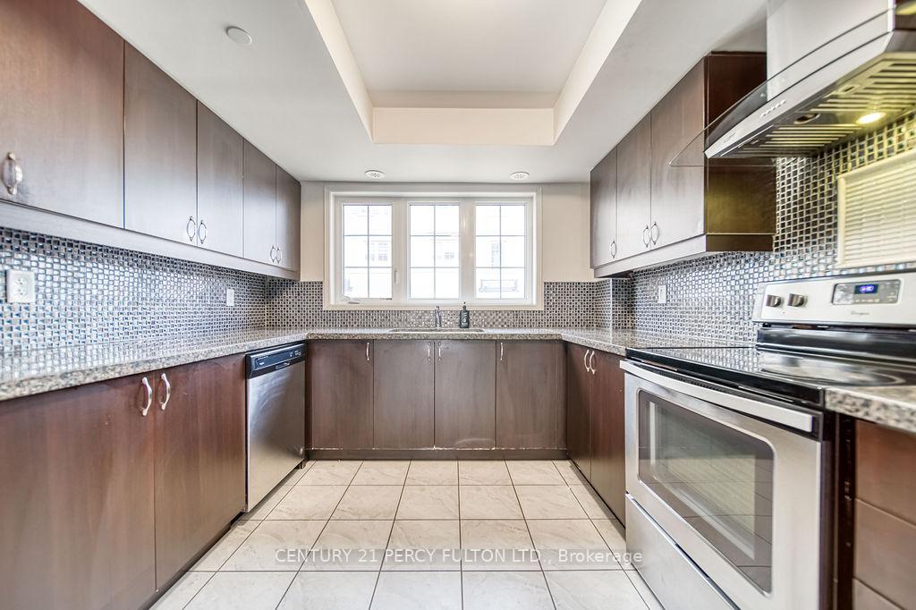Photo 25 of Unit 125, 80 Sarita Path, Oshawa, Windfields — HOMEH