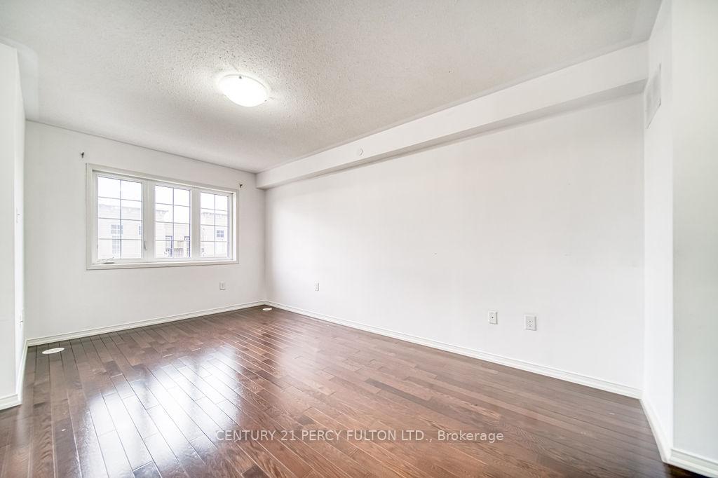 Photo 31 of Unit 125, 80 Sarita Path, Oshawa, Windfields — HOMEH