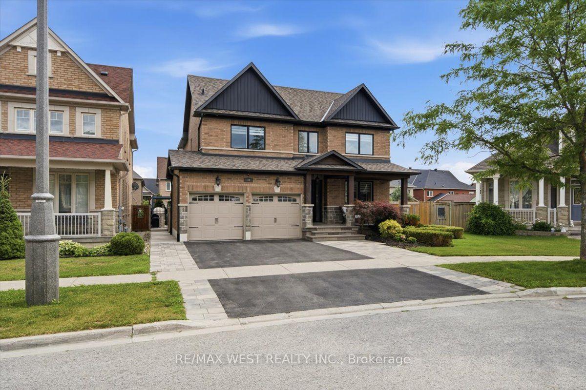 Photo 2 of 38 Shiner Drive, Richmond Hill, Oak Ridges — HOMEH