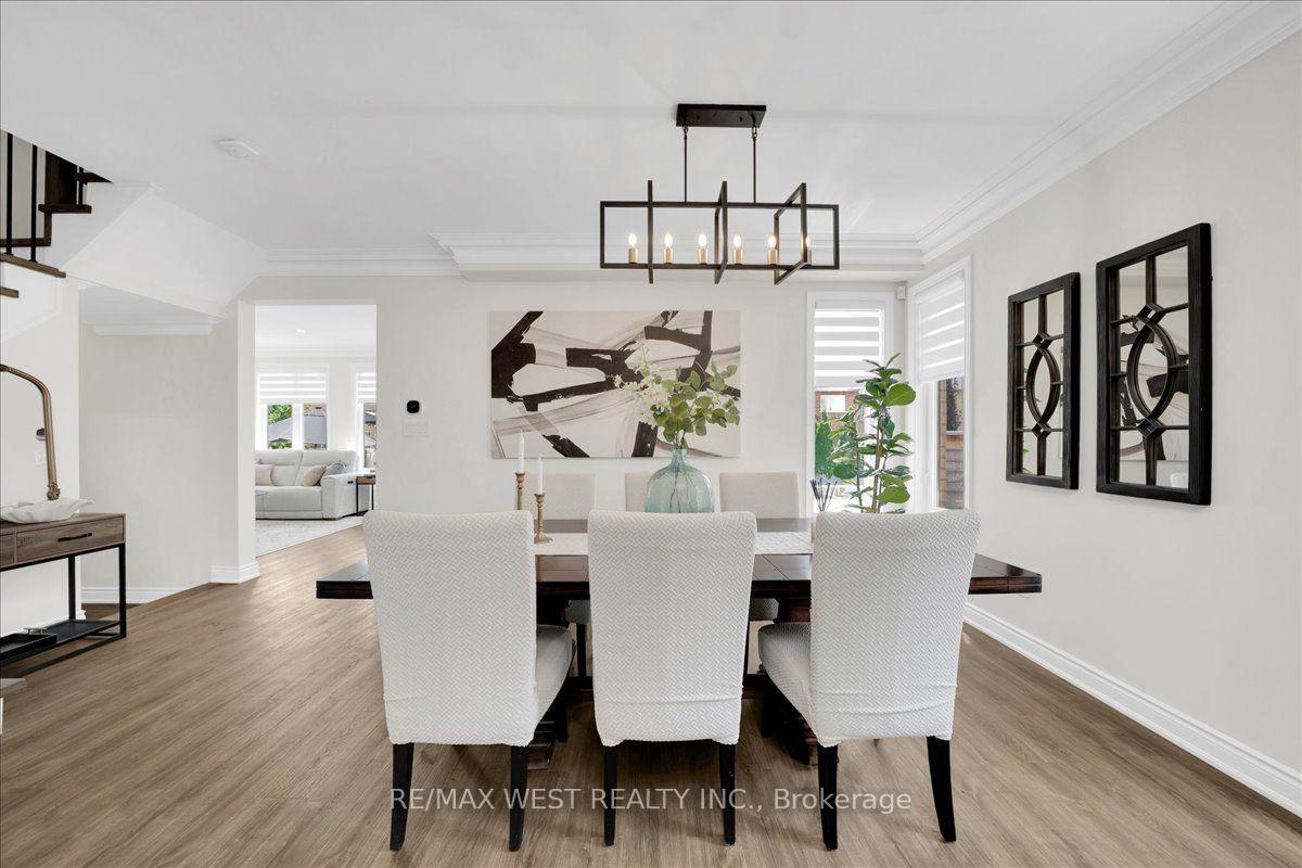 Photo 10 of 38 Shiner Drive, Richmond Hill, Oak Ridges — HOMEH