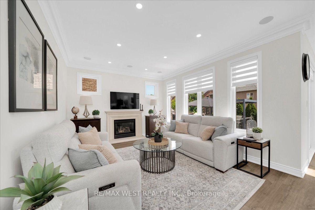 Photo 19 of 38 Shiner Drive, Richmond Hill, Oak Ridges — HOMEH