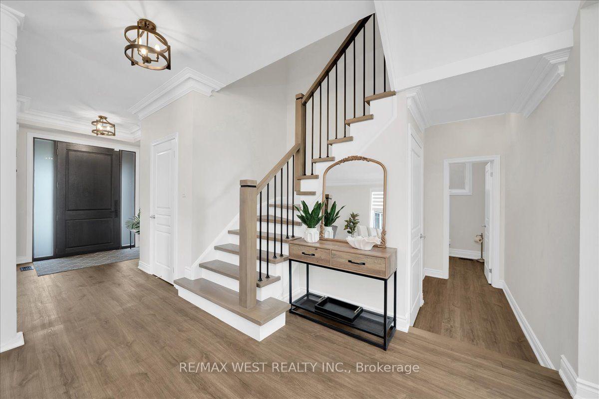 Photo 23 of 38 Shiner Drive, Richmond Hill, Oak Ridges — HOMEH