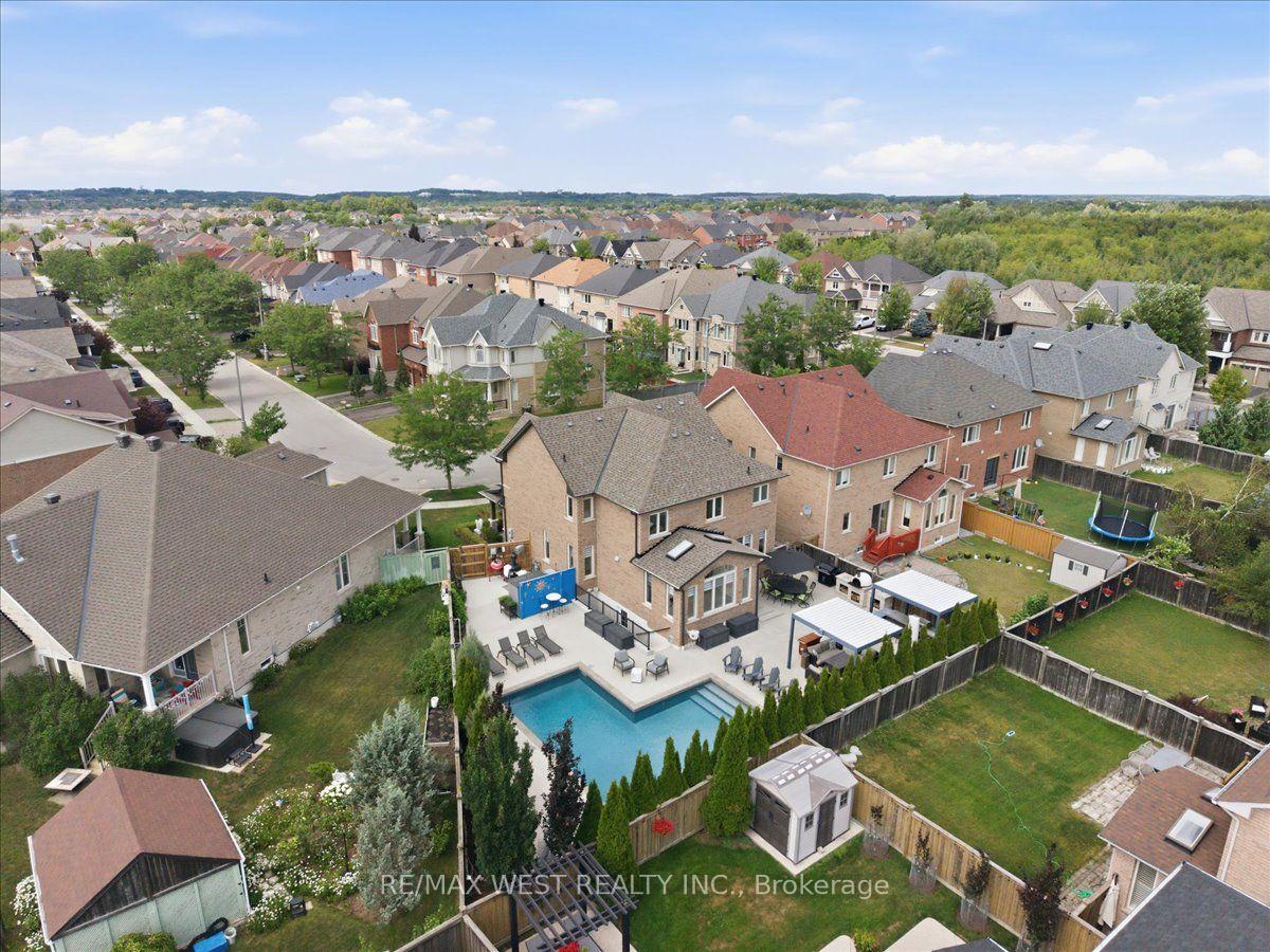 Photo 48 of 38 Shiner Drive, Richmond Hill, Oak Ridges — HOMEH