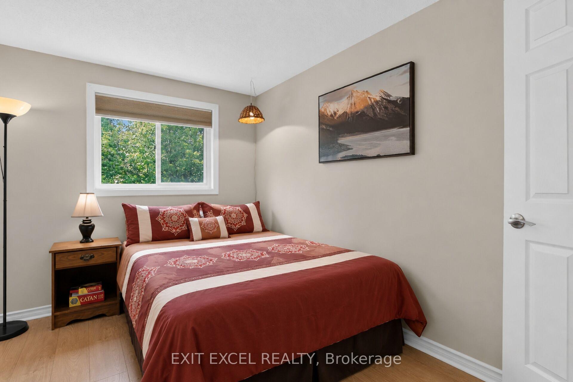 Photo 15 of 34A Forester Crescent, Ottawa, Westcliffe Estates — HOMEH