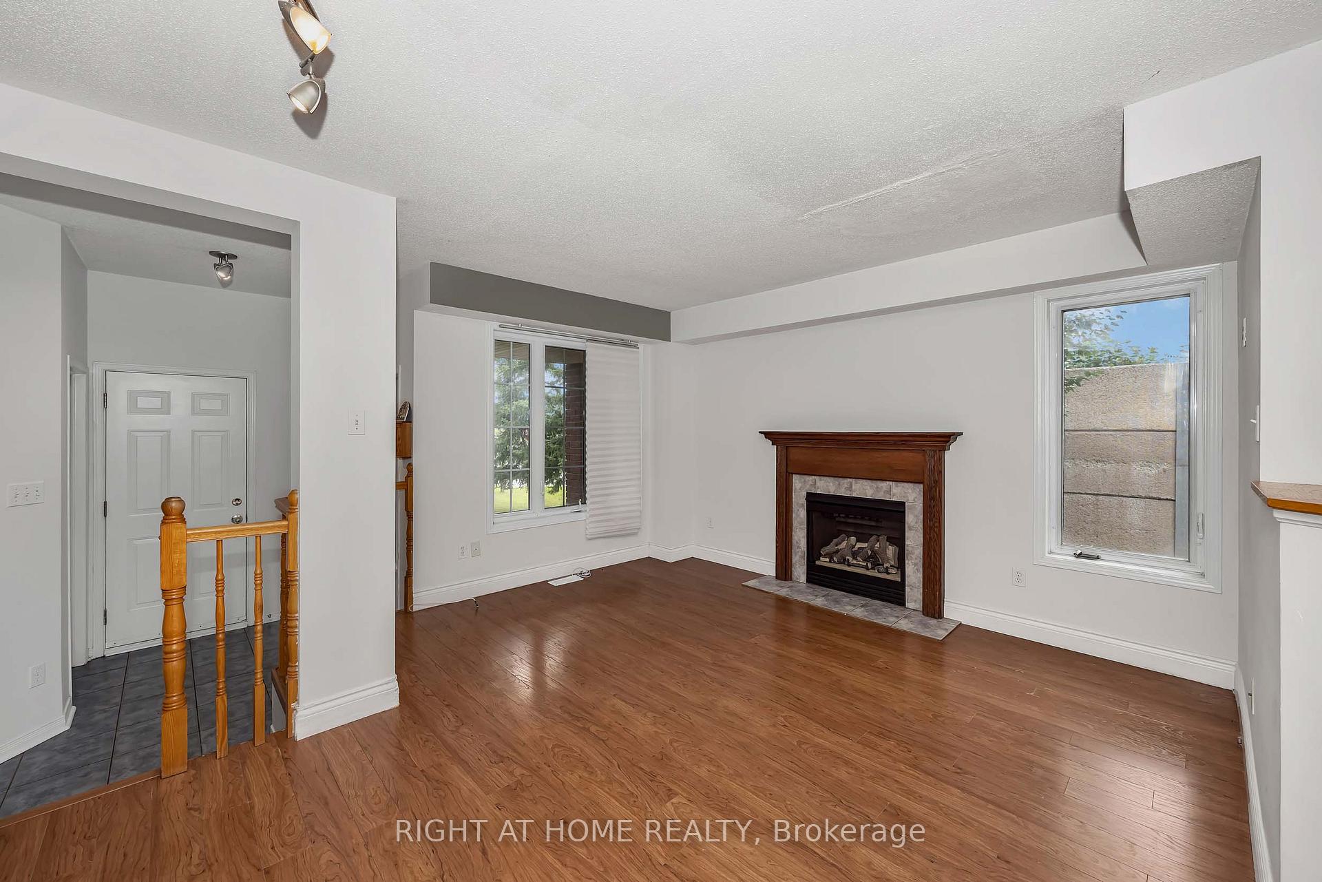Photo 7 of 1 Kincardine Drive, Ottawa, Kanata - Glencairn/Hazeldean — HOMEH
