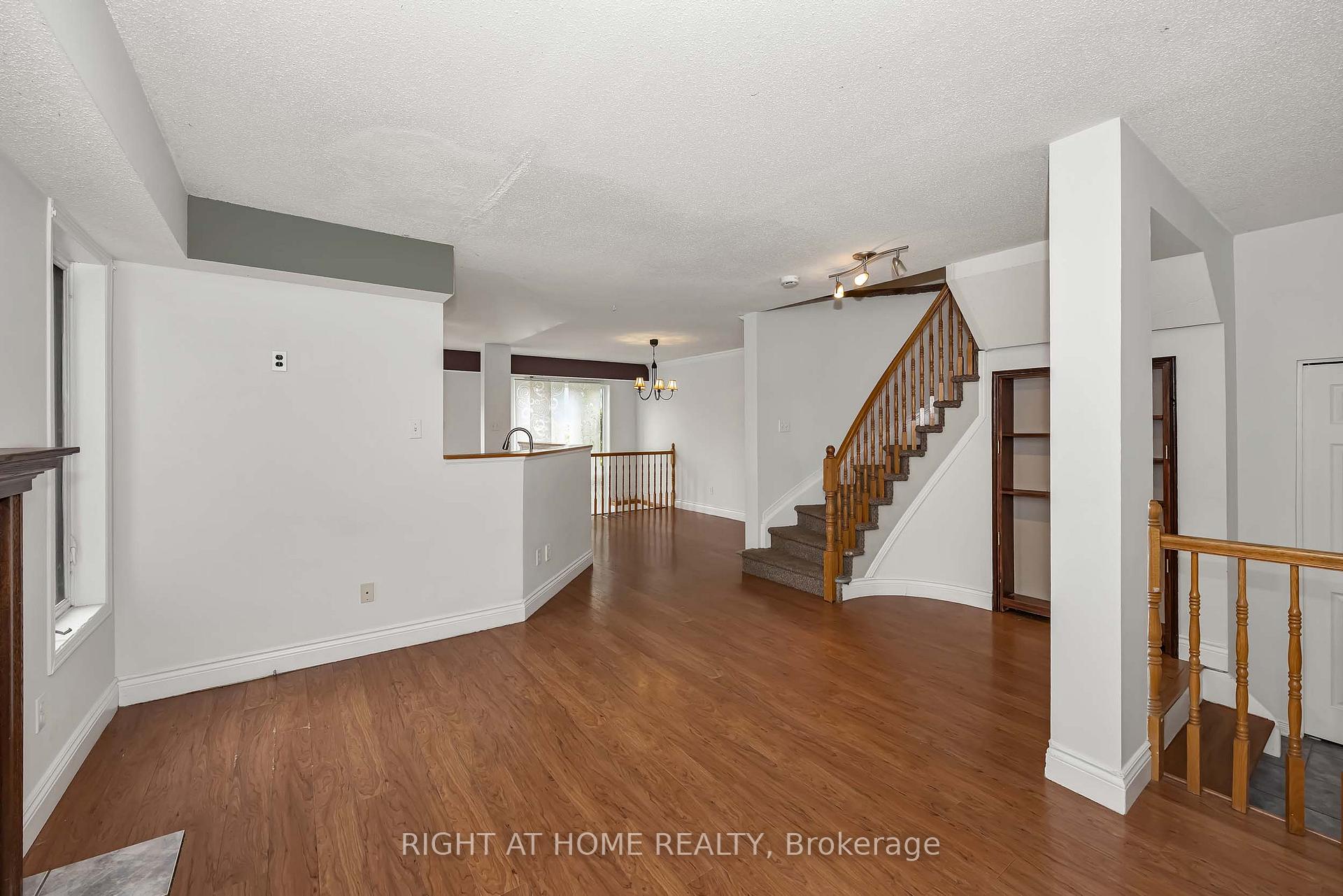 Photo 9 of 1 Kincardine Drive, Ottawa, Kanata - Glencairn/Hazeldean — HOMEH