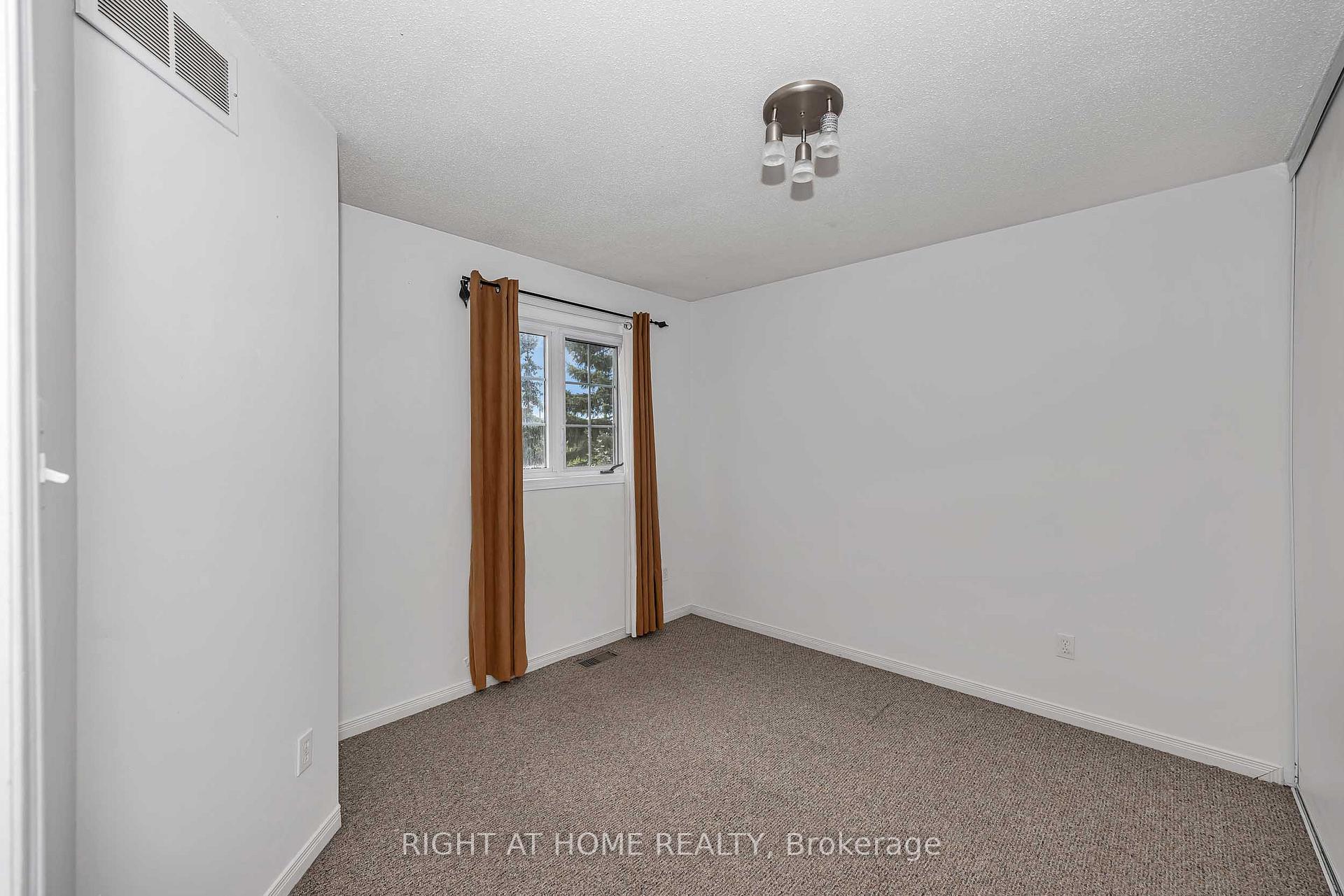 Photo 19 of 1 Kincardine Drive, Ottawa, Kanata - Glencairn/Hazeldean — HOMEH