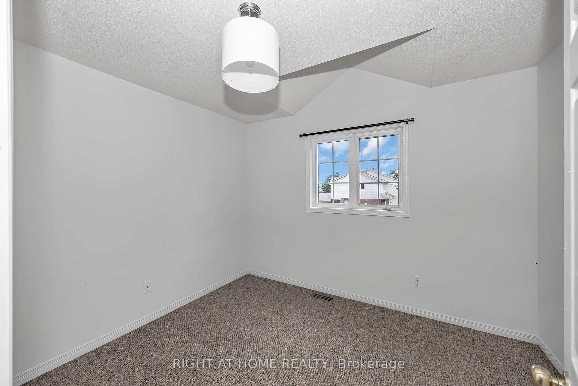 Photo 20 of 1 Kincardine Drive, Ottawa, Kanata - Glencairn/Hazeldean — HOMEH