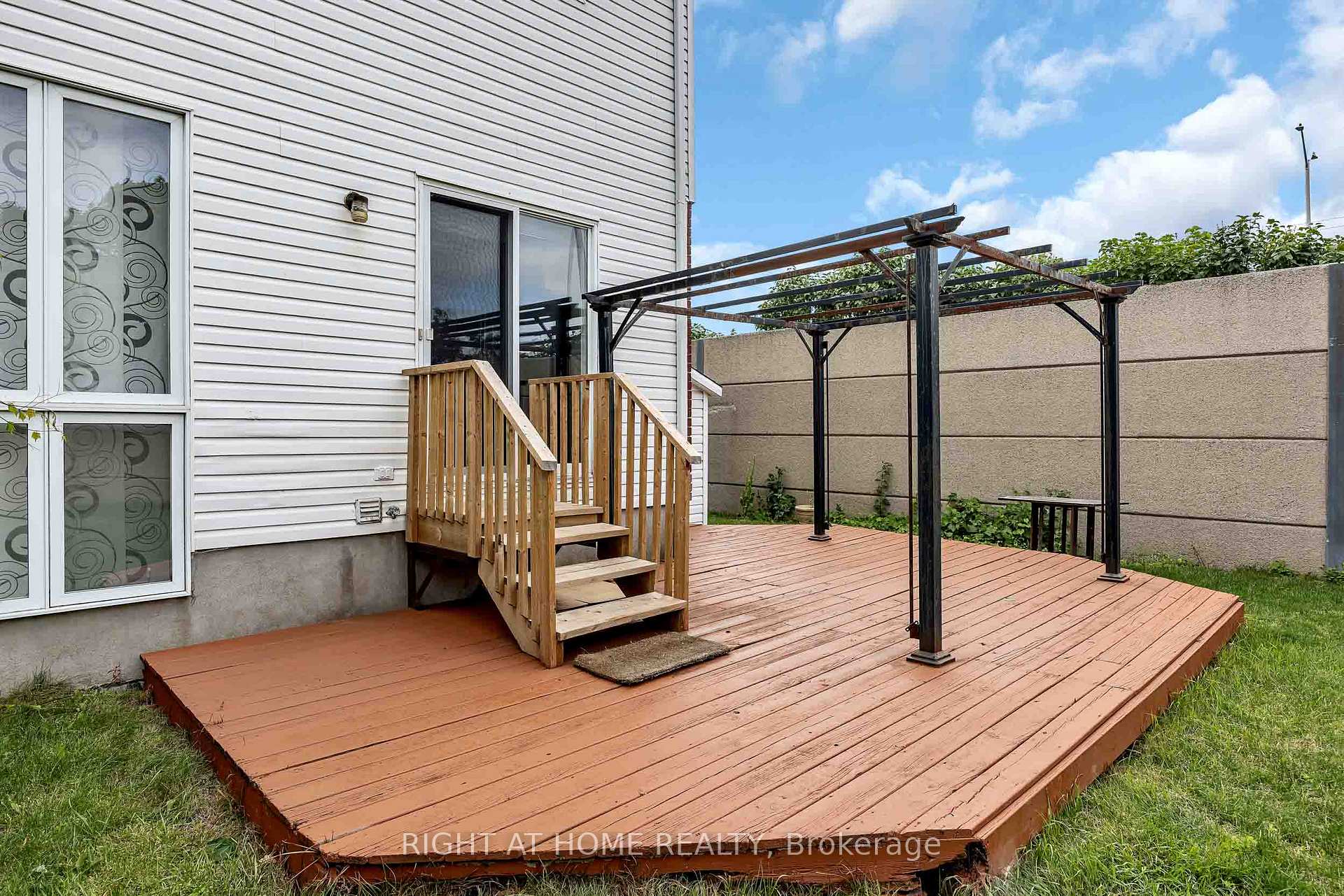 Photo 24 of 1 Kincardine Drive, Ottawa, Kanata - Glencairn/Hazeldean — HOMEH