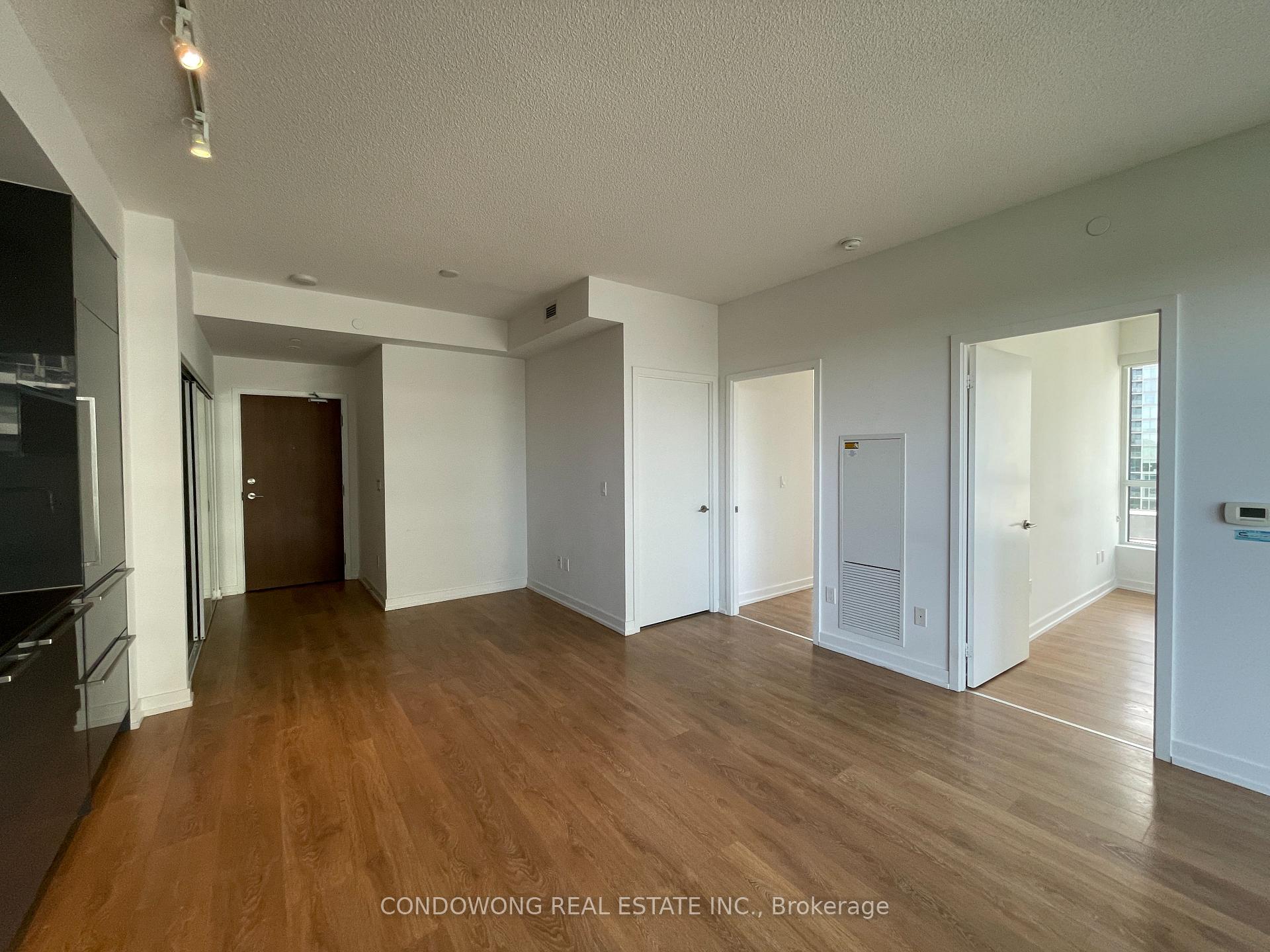 Photo 3 of Unit 705, 115 Mcmahon Drive, North York, Bayview Village — HOMEH