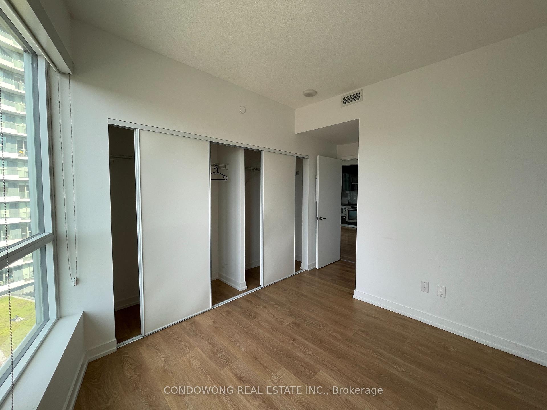 Photo 5 of Unit 705, 115 Mcmahon Drive, North York, Bayview Village — HOMEH