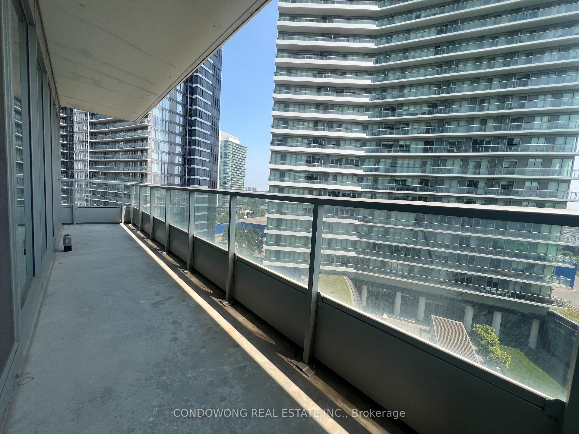 Photo 10 of Unit 705, 115 Mcmahon Drive, North York, Bayview Village — HOMEH