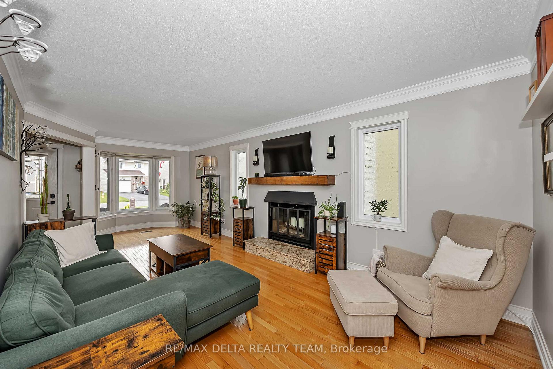 Photo 8 of 1471 Kamouraska Circle, Ottawa, Chateauneuf — HOMEH