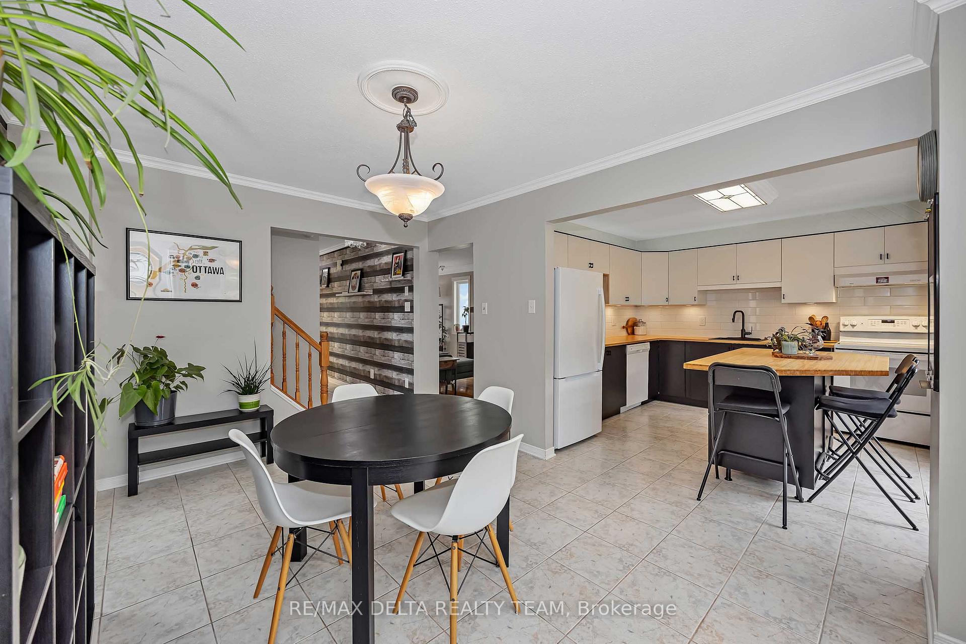 Photo 12 of 1471 Kamouraska Circle, Ottawa, Chateauneuf — HOMEH