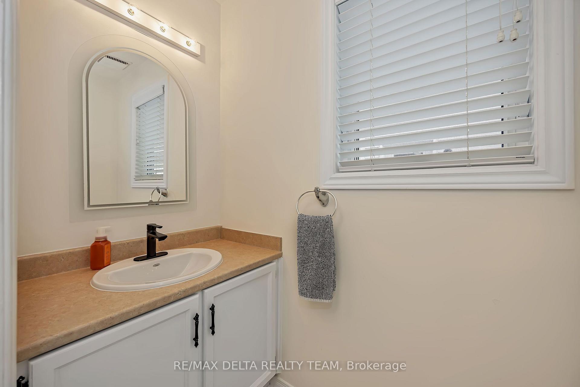 Photo 18 of 1471 Kamouraska Circle, Ottawa, Chateauneuf — HOMEH