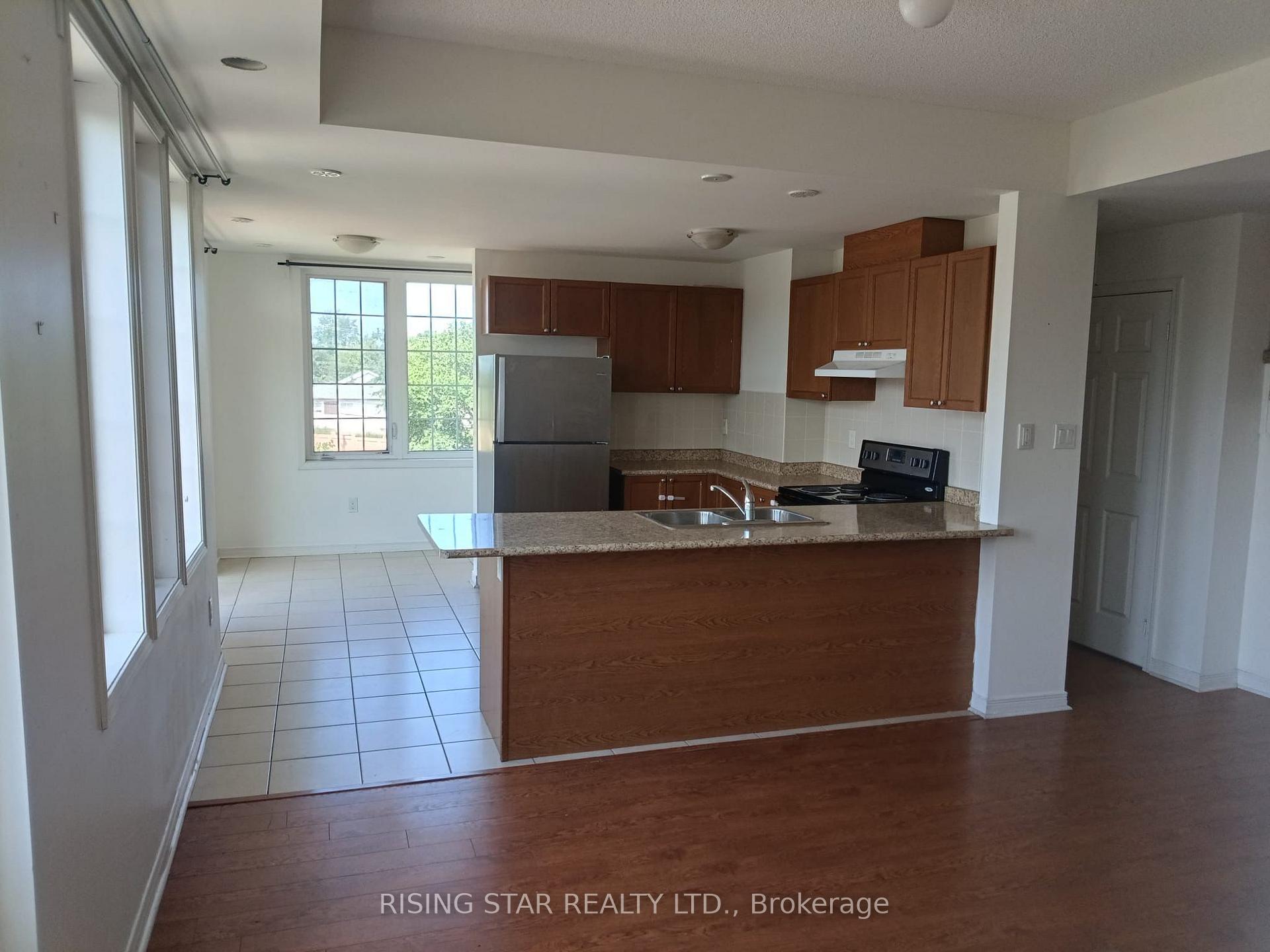 Photo 7 of 180 Howden Boulevard, Brampton, Westgate — HOMEH